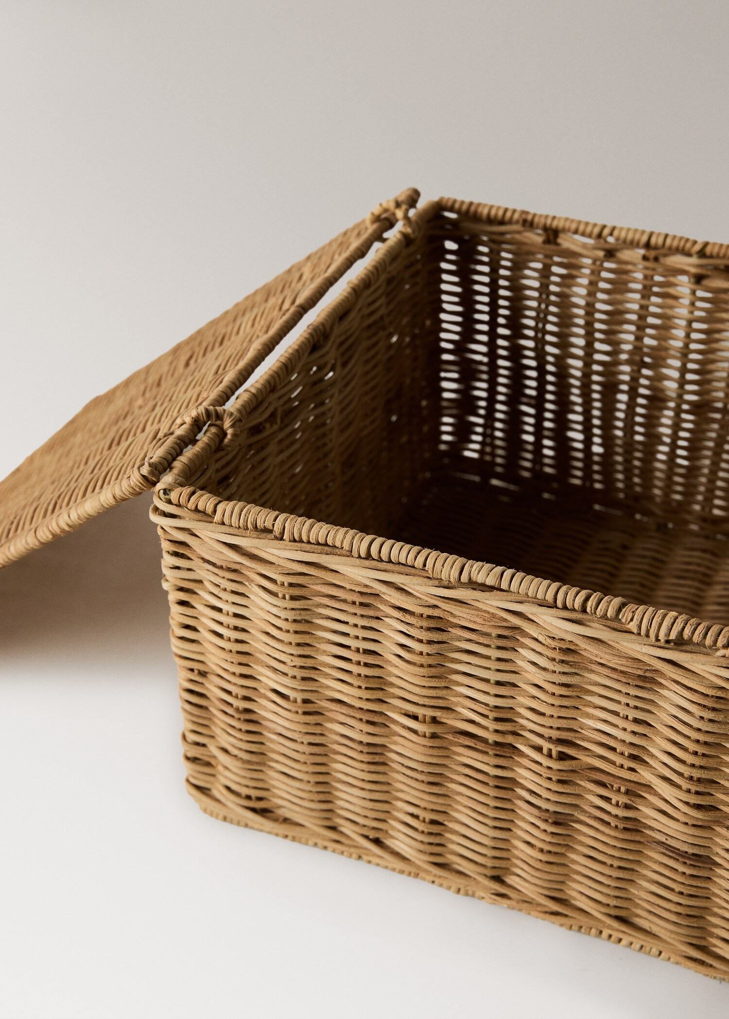 Medium wicker basket - Details of the article 1