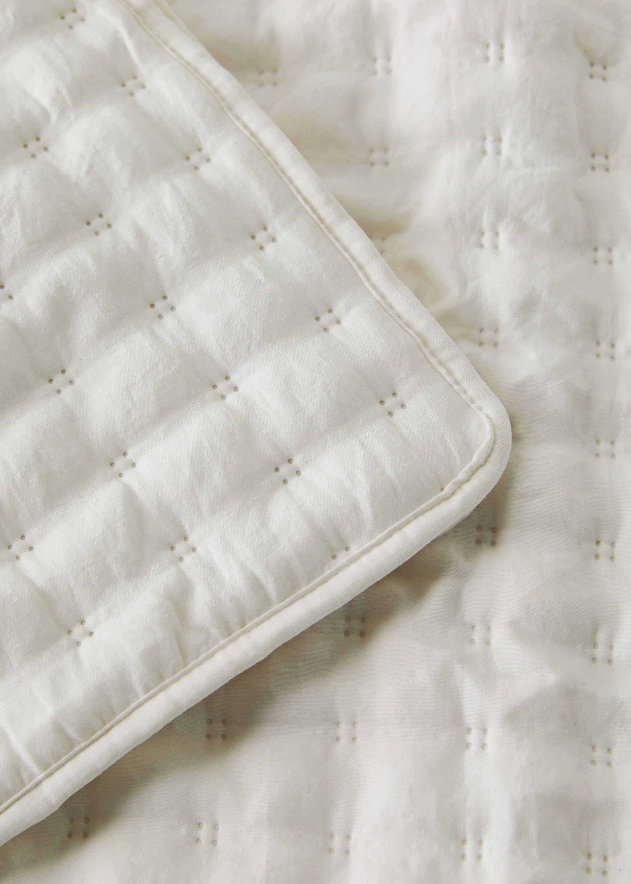 Micro-fibre bedspread for 180/200 cm bed - Details of the article 2, Ecru. Ref: 27033286-00.