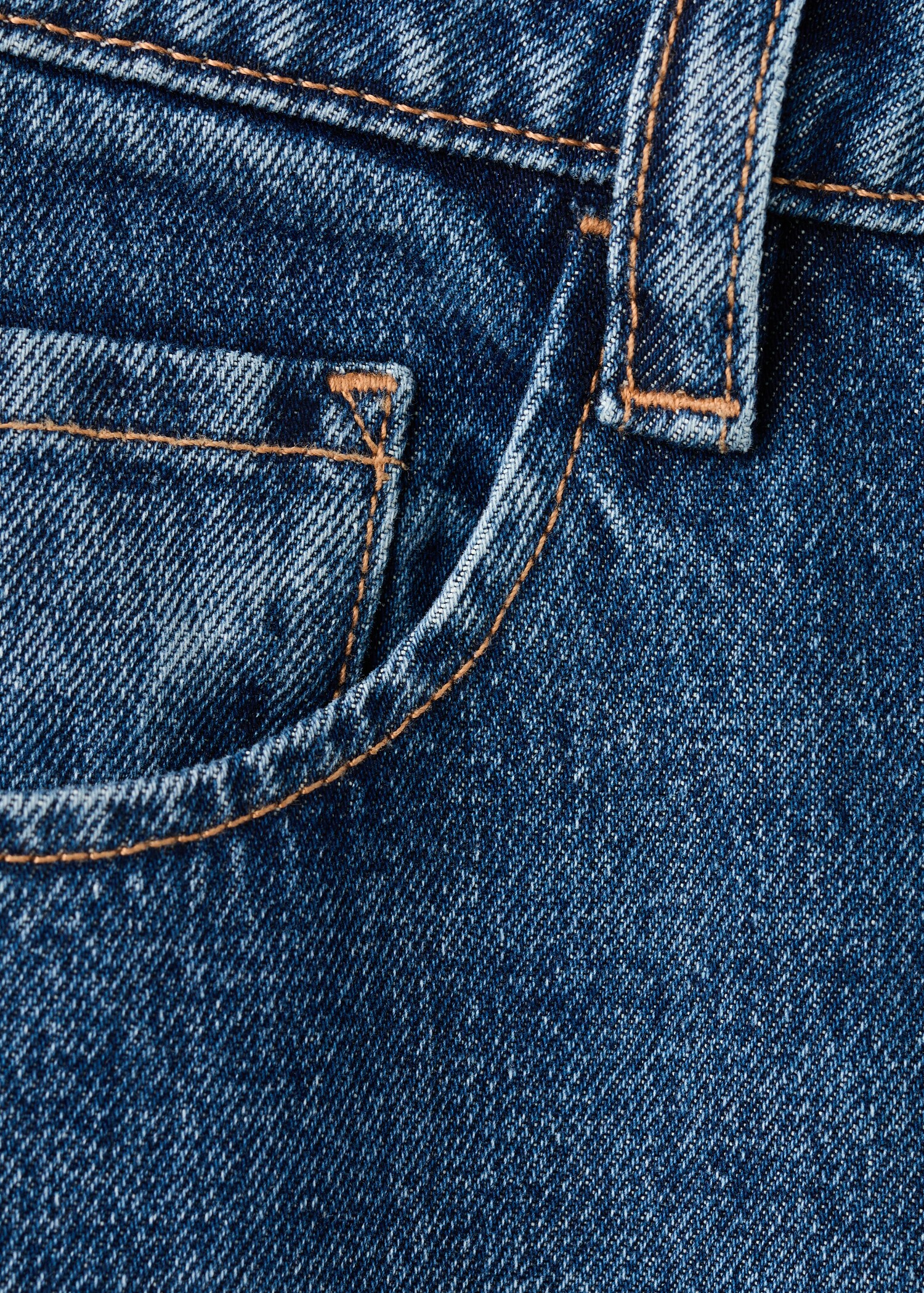 Balloon-Jeans mit mittlerer Bundhöhe - Detail des Artikels 0