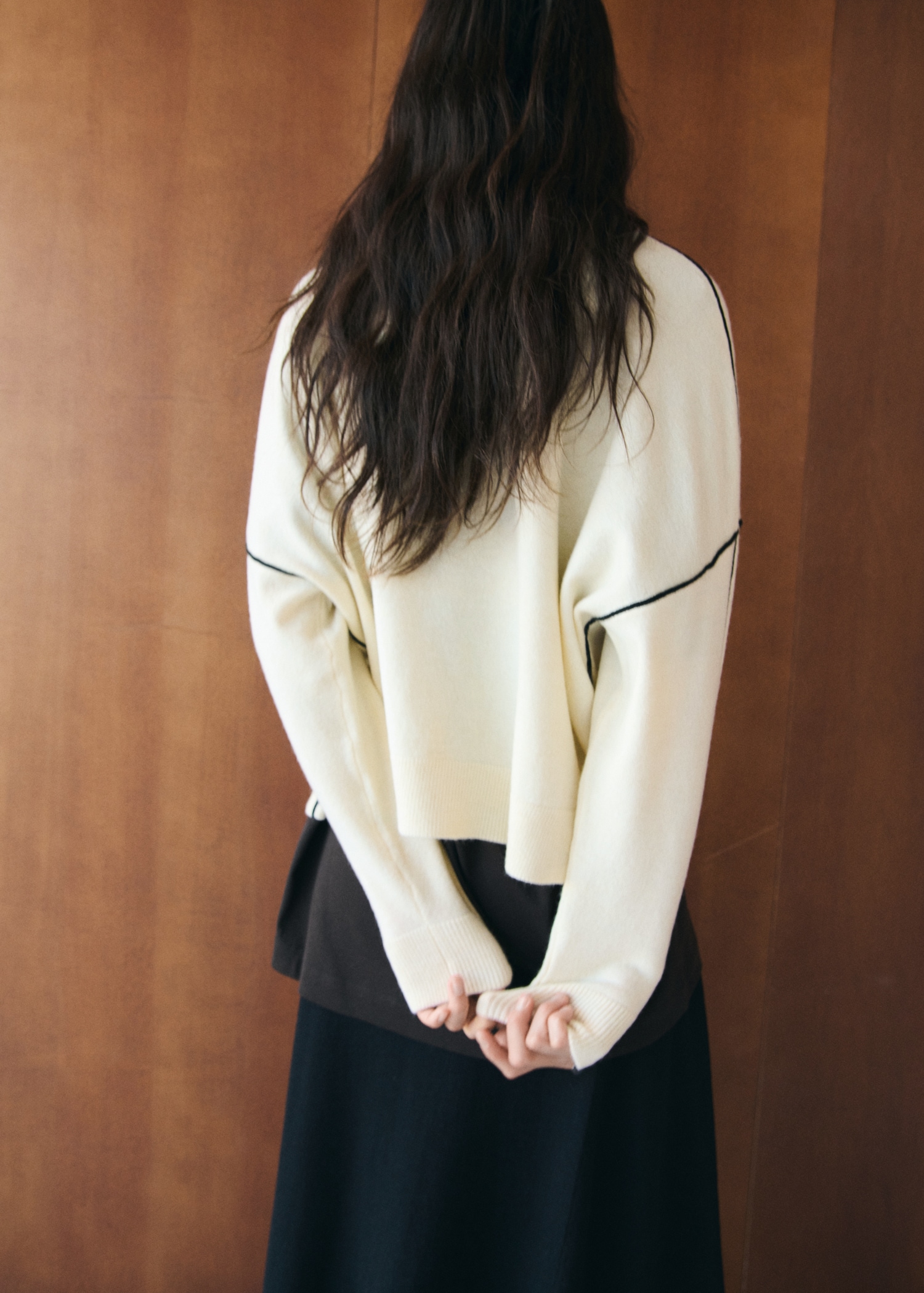 Sweater with contrasting stripes and perkins collar - Reverse of the article