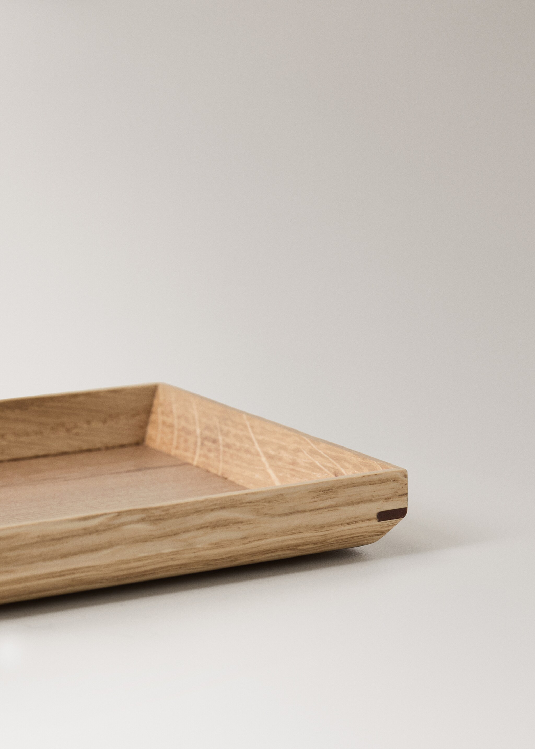 Small rectangular decorative tray in oak wood - Details of the article 2, Brown. Ref: 27033310-00.