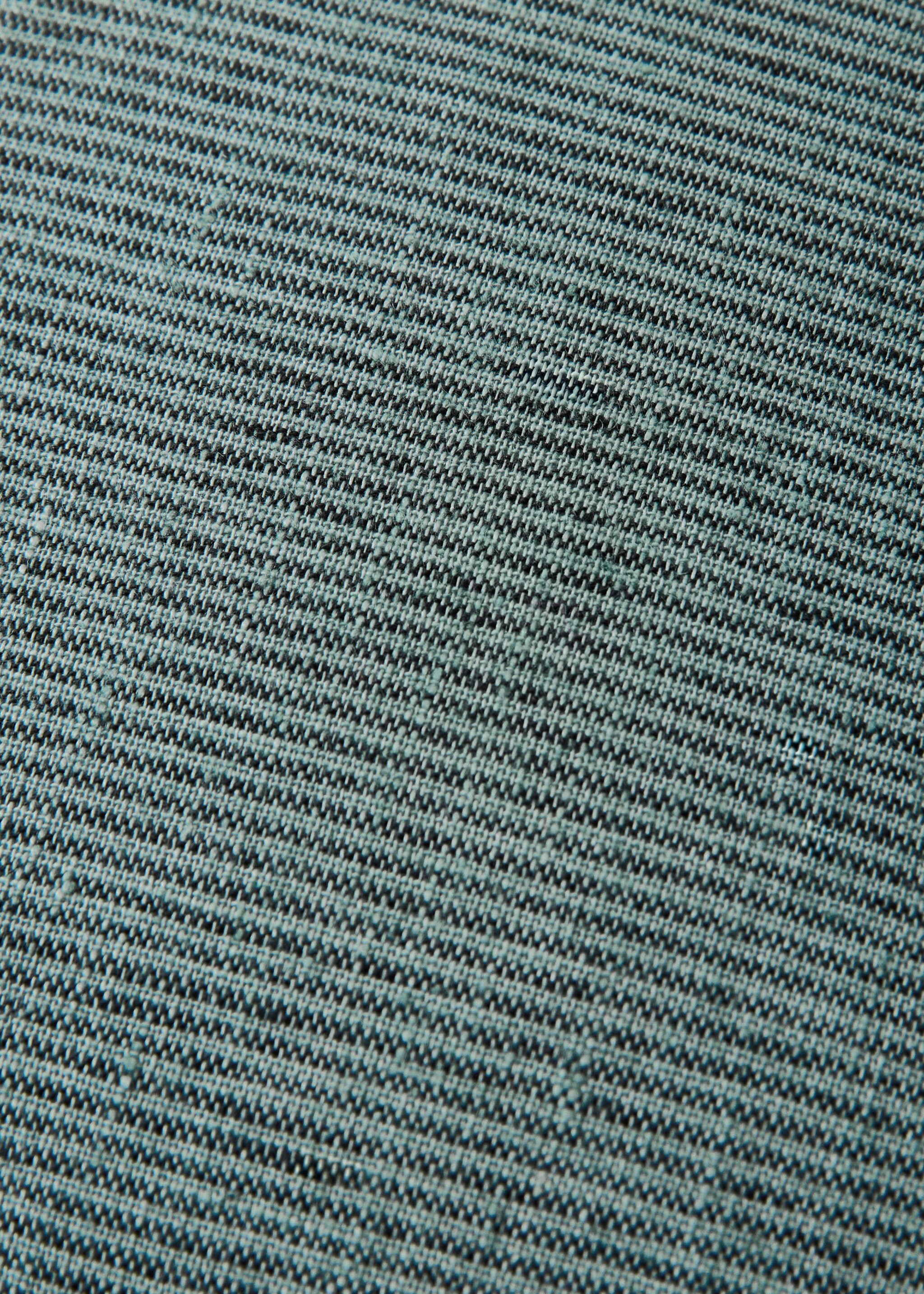 Linen cushion cover with topstitch finish 50x50 cm - Details of the article 3, Green. Ref: 27033317-00.