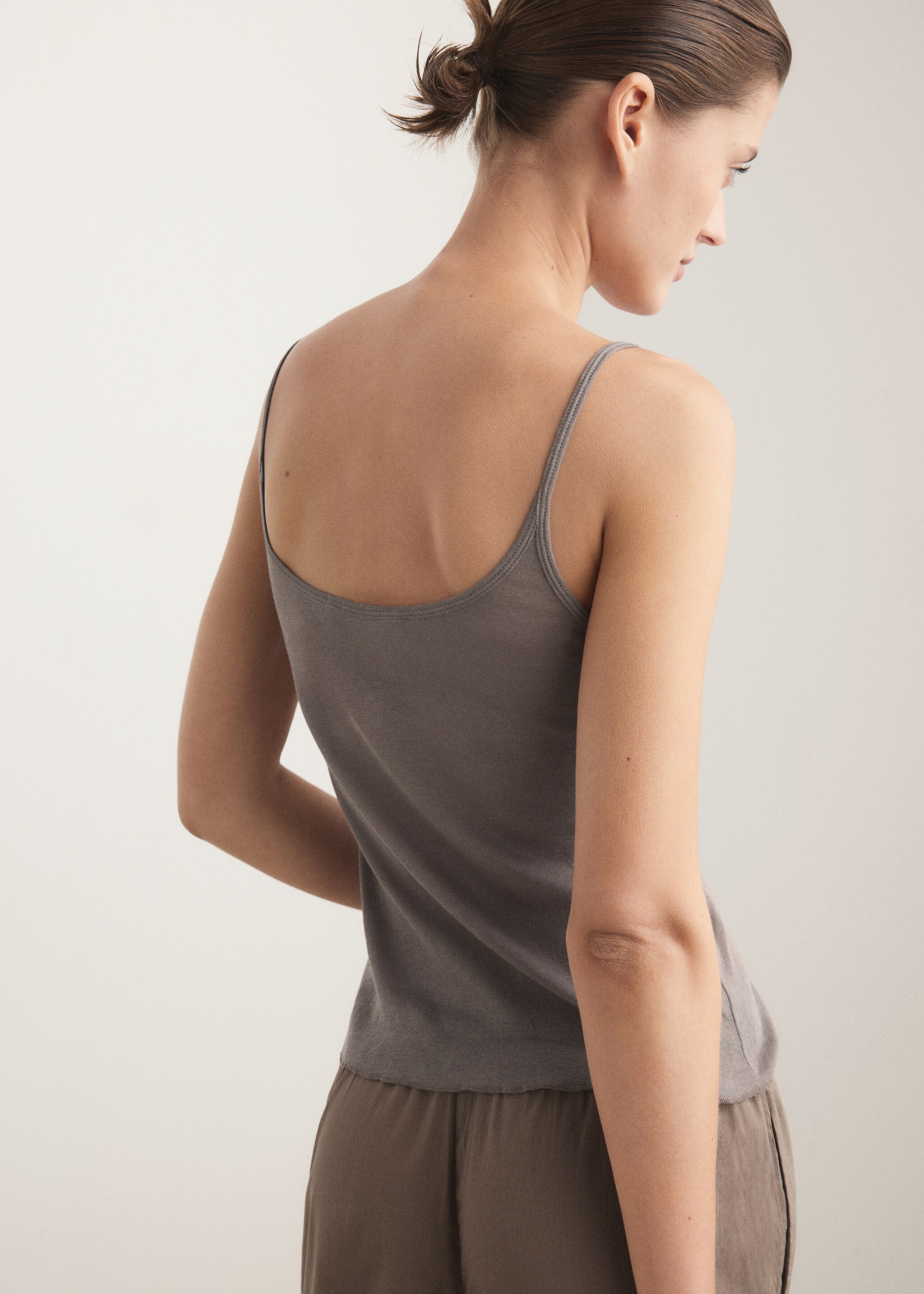 Cotton top with straps - Reverse of the article, Medium Brown. Ref: 27033334-00.