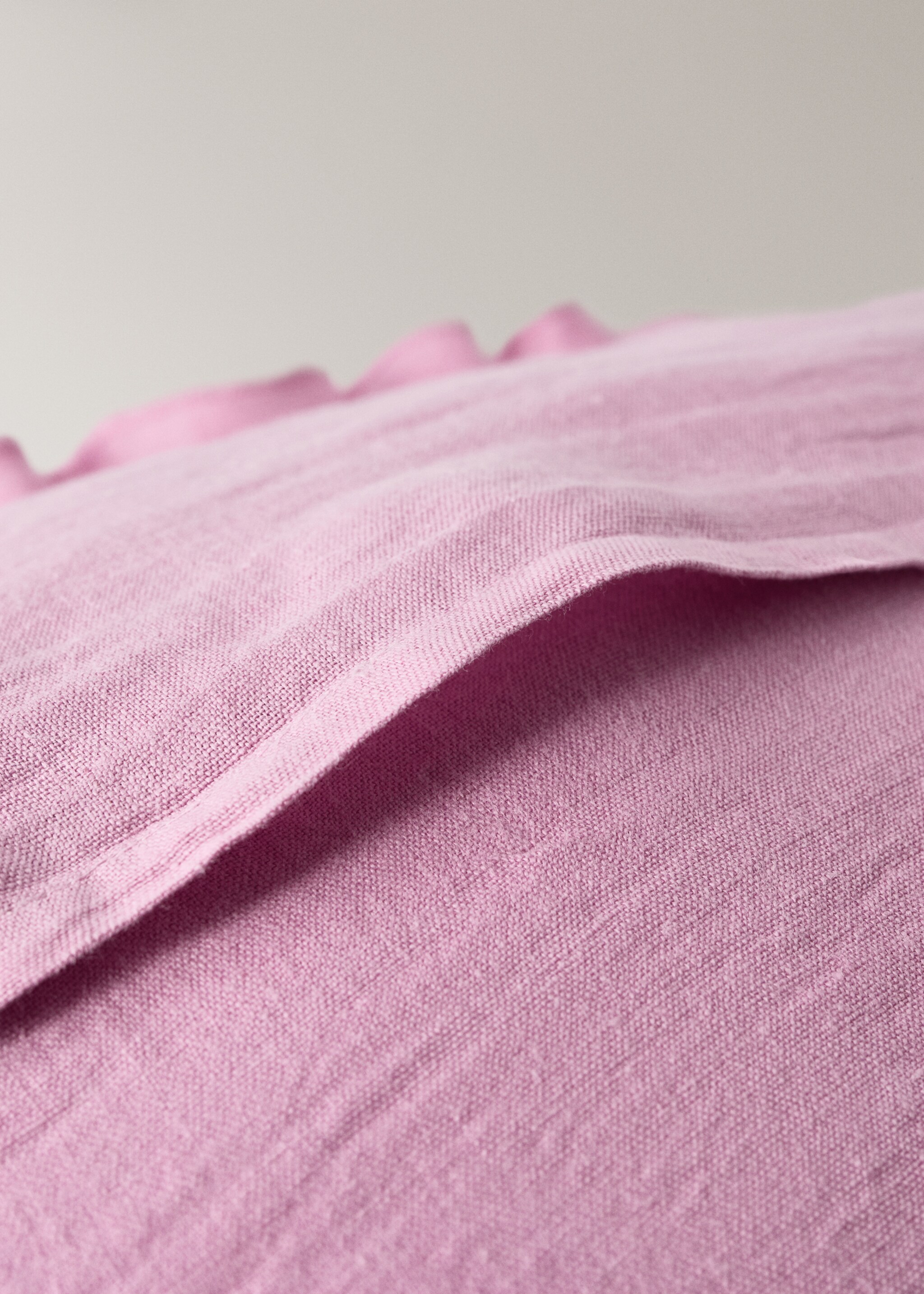 Children's cushion cover 100% linen garment-dyed 30x40 cm - Details of the article 2, Pink. Ref: 27033335-00.