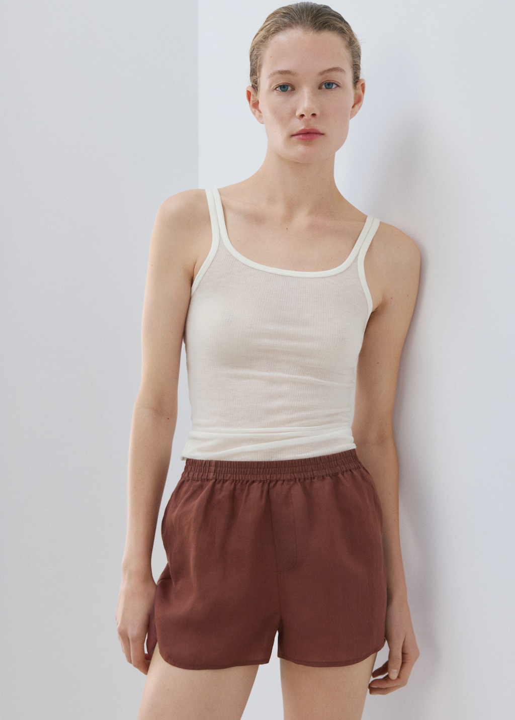 Seamless lyocell wool top