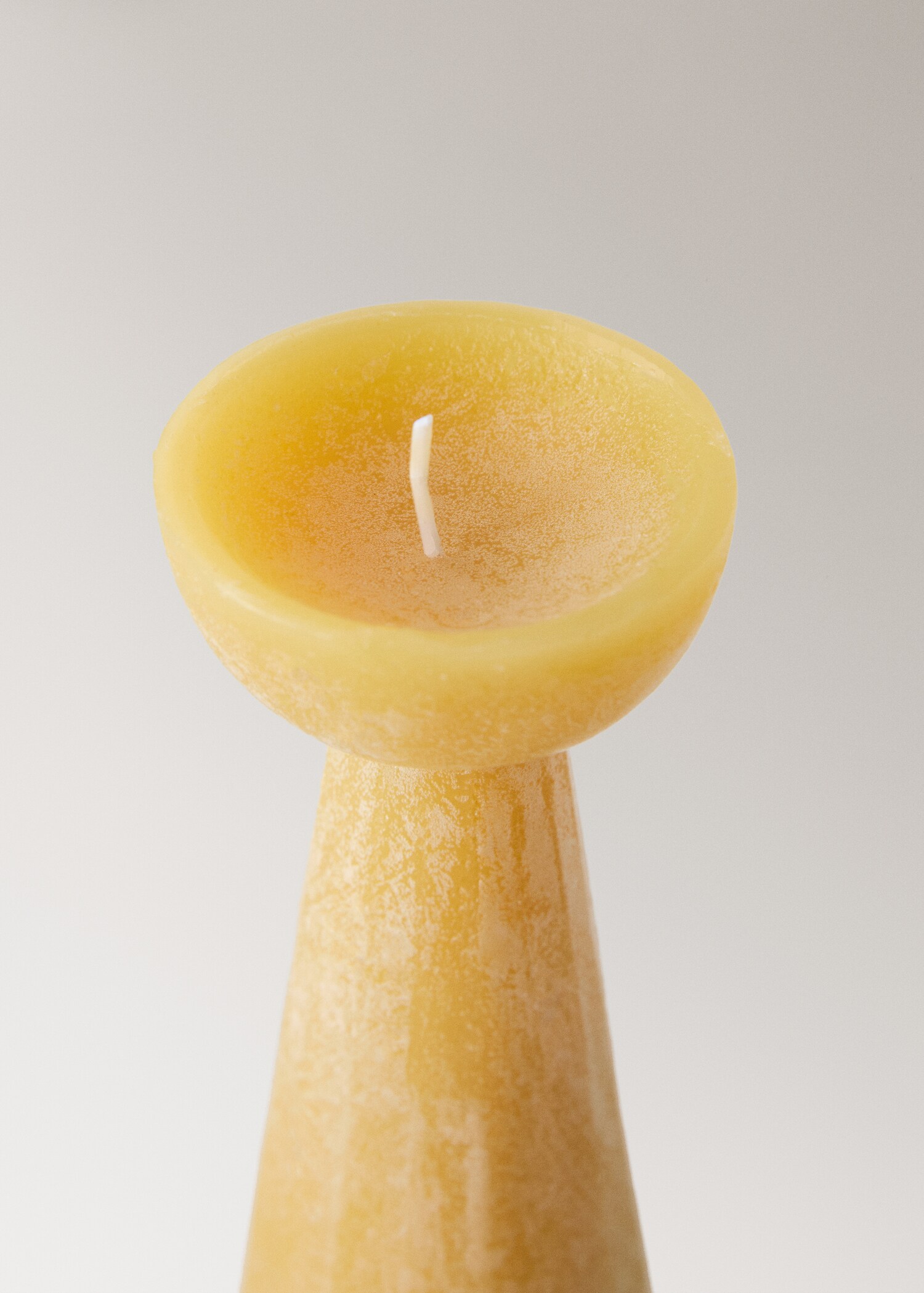 Decorative candle colour - Details of the article 1