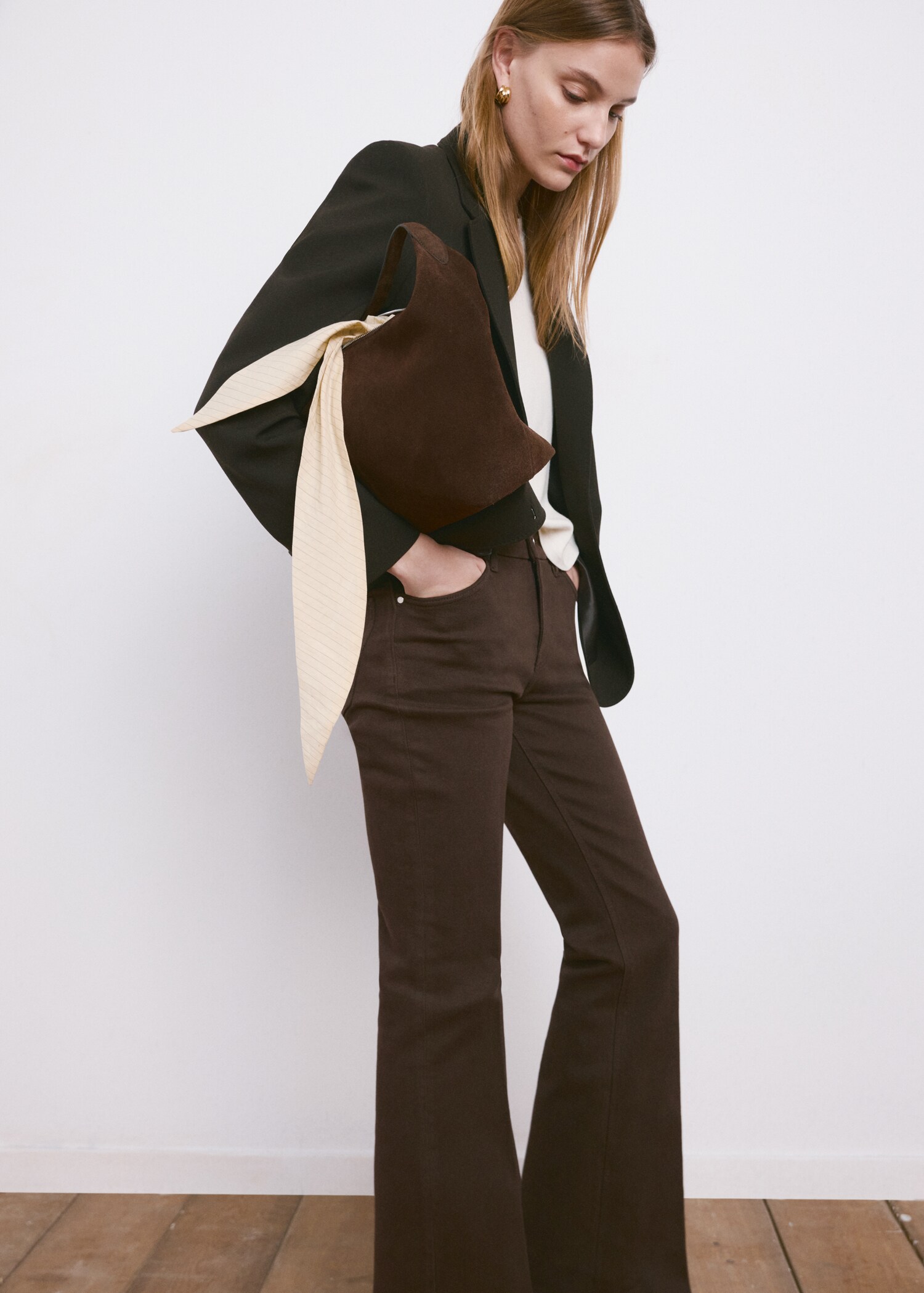 Calças de ganga Violeta flare com cintura alta - Pormenor do artigo 2