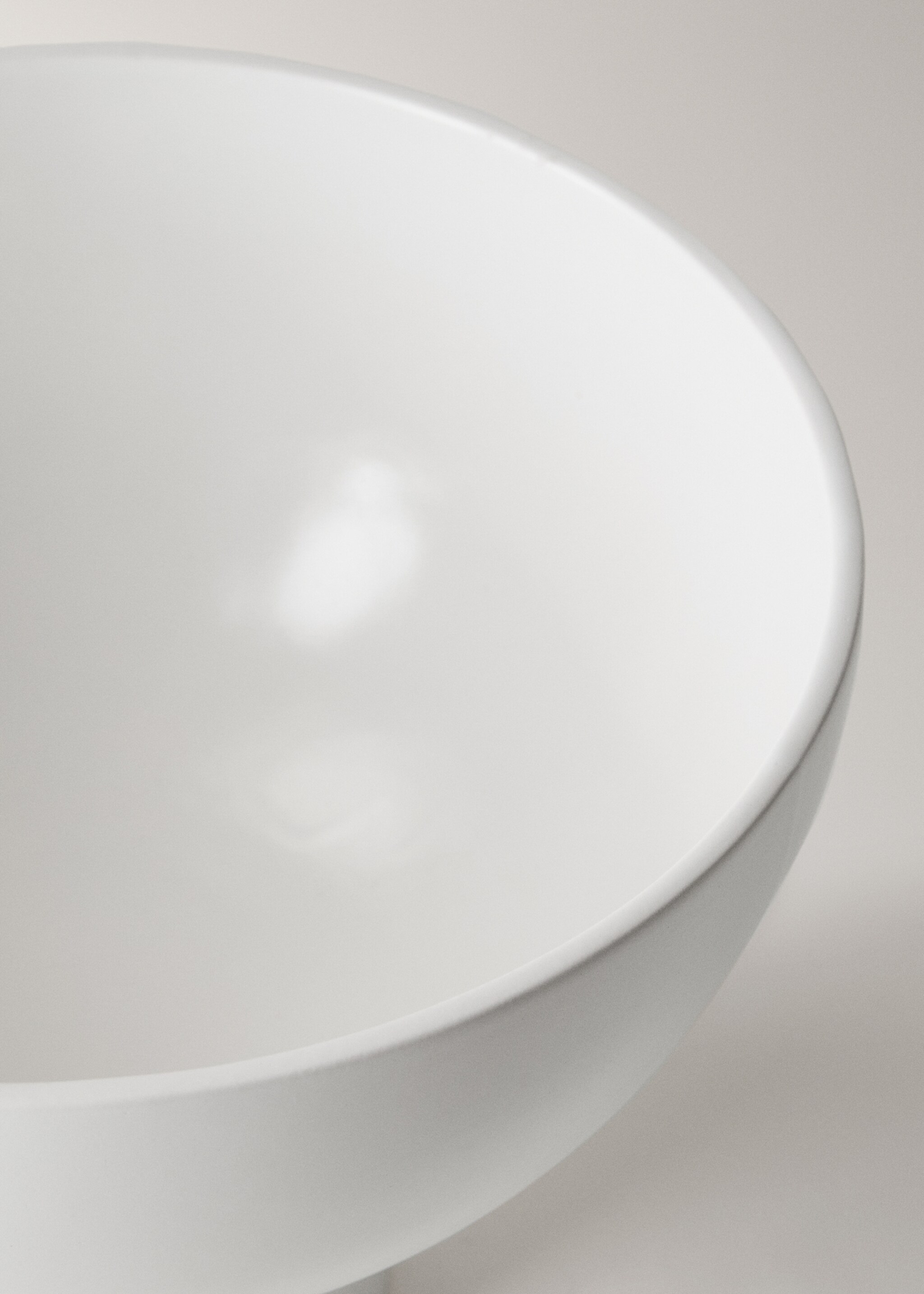 Bowl decorativo pie grande - Detalle del artículo 1, Blanco. Ref: 27033344-00.