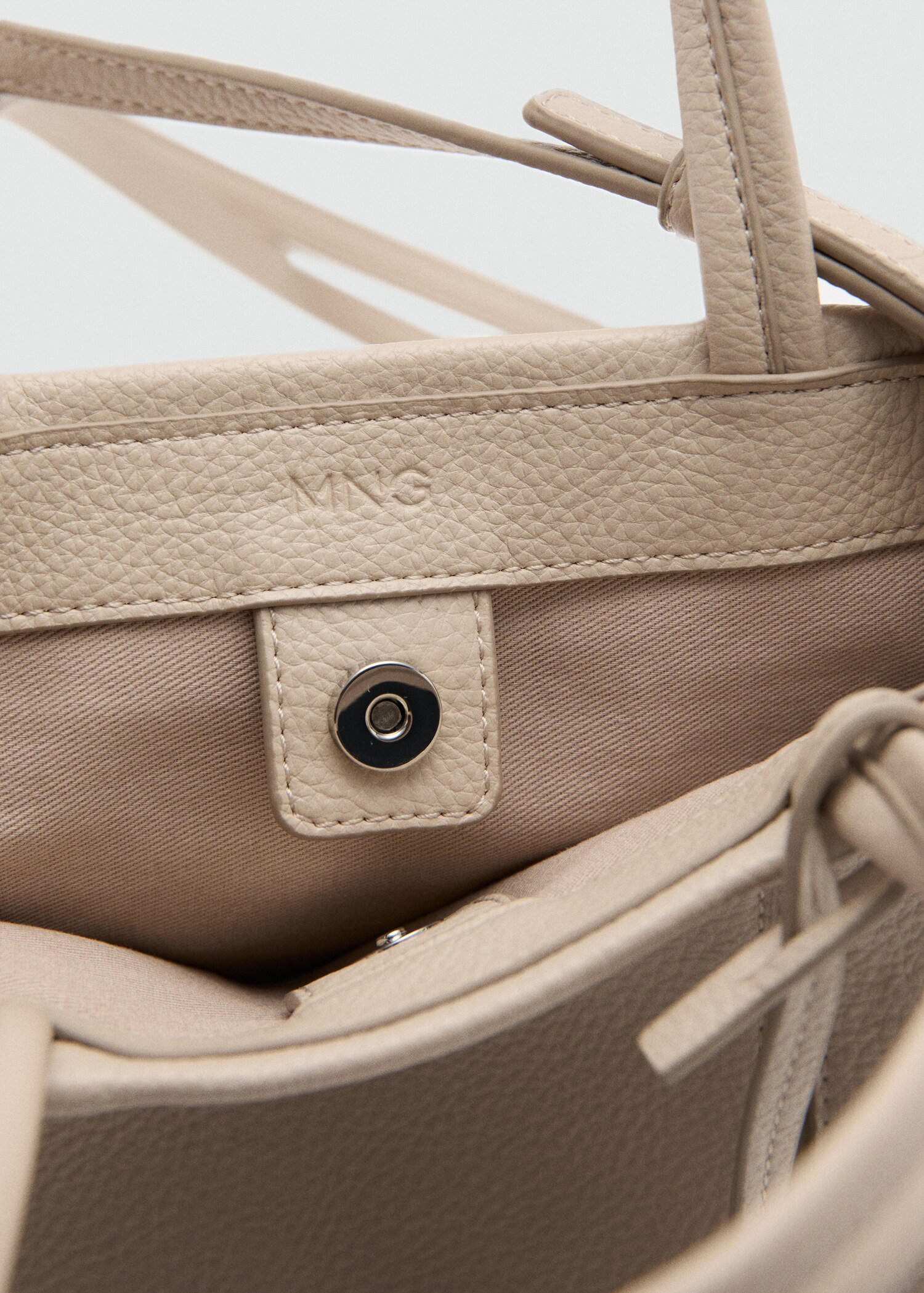 Mini rectangular handbag with handles - Details of the article 2