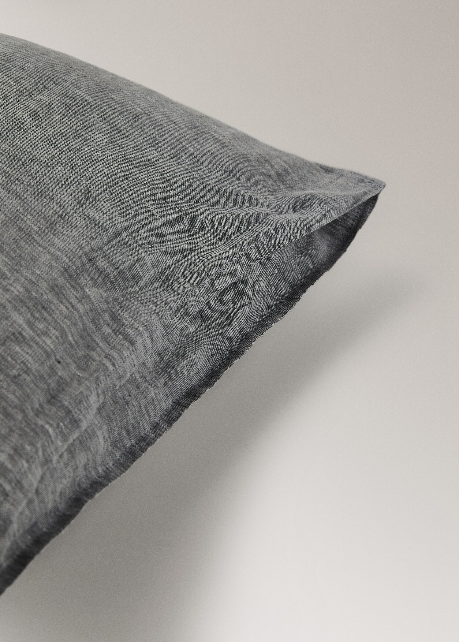 Linen yarn-dyed pillowcase 50x75 cm - Details of the article 2