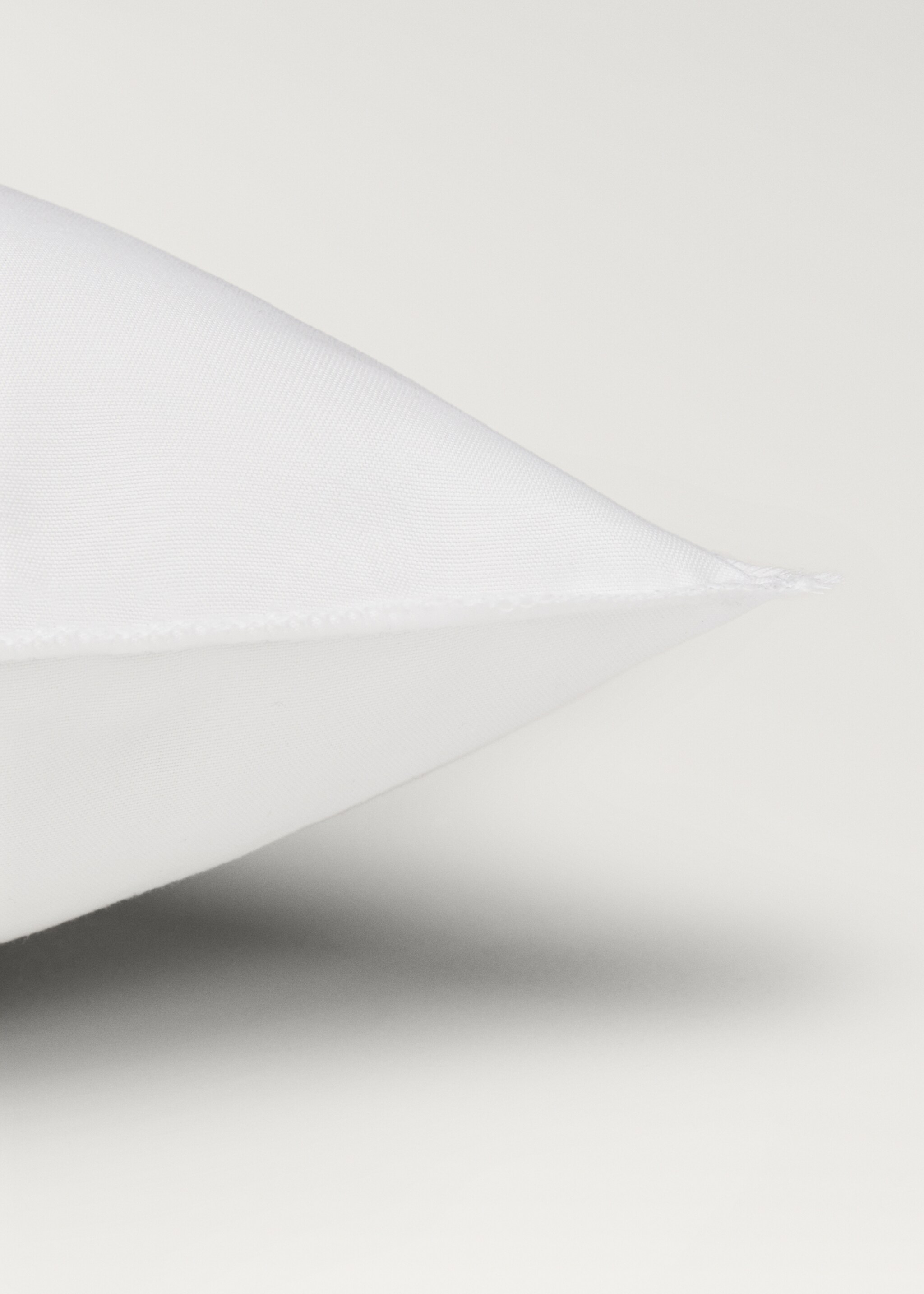 Microfibre cushion filling 40x40cm - Medium plane, White. Ref: 27034063-00.