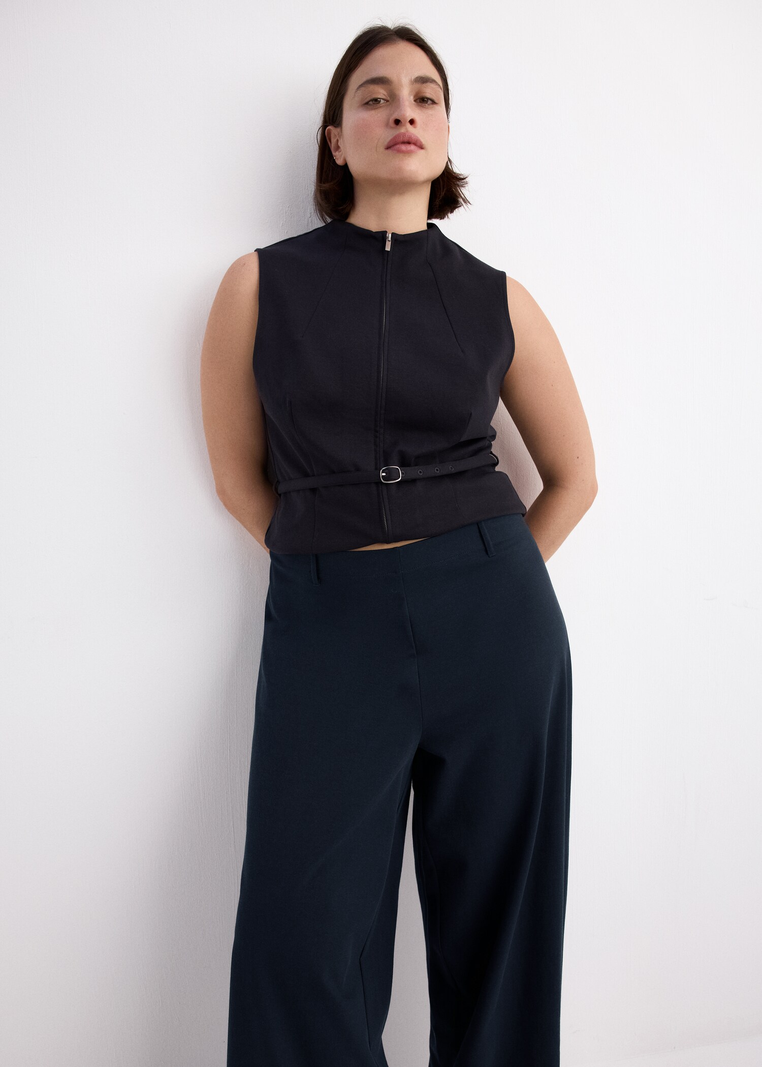 Straight lyocell trousers - Details of the article 5