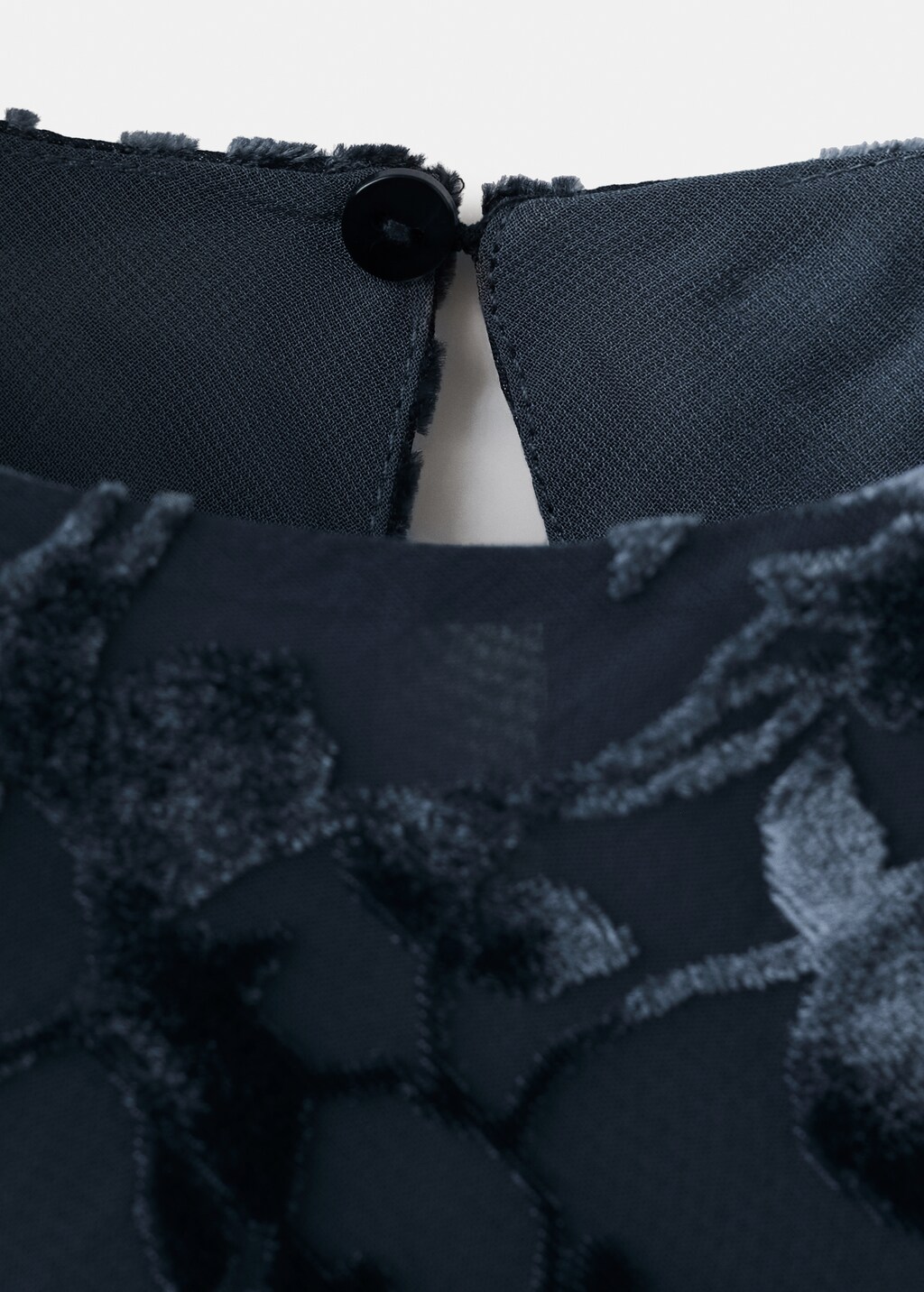 Devor dress with bell sleeves - image 4