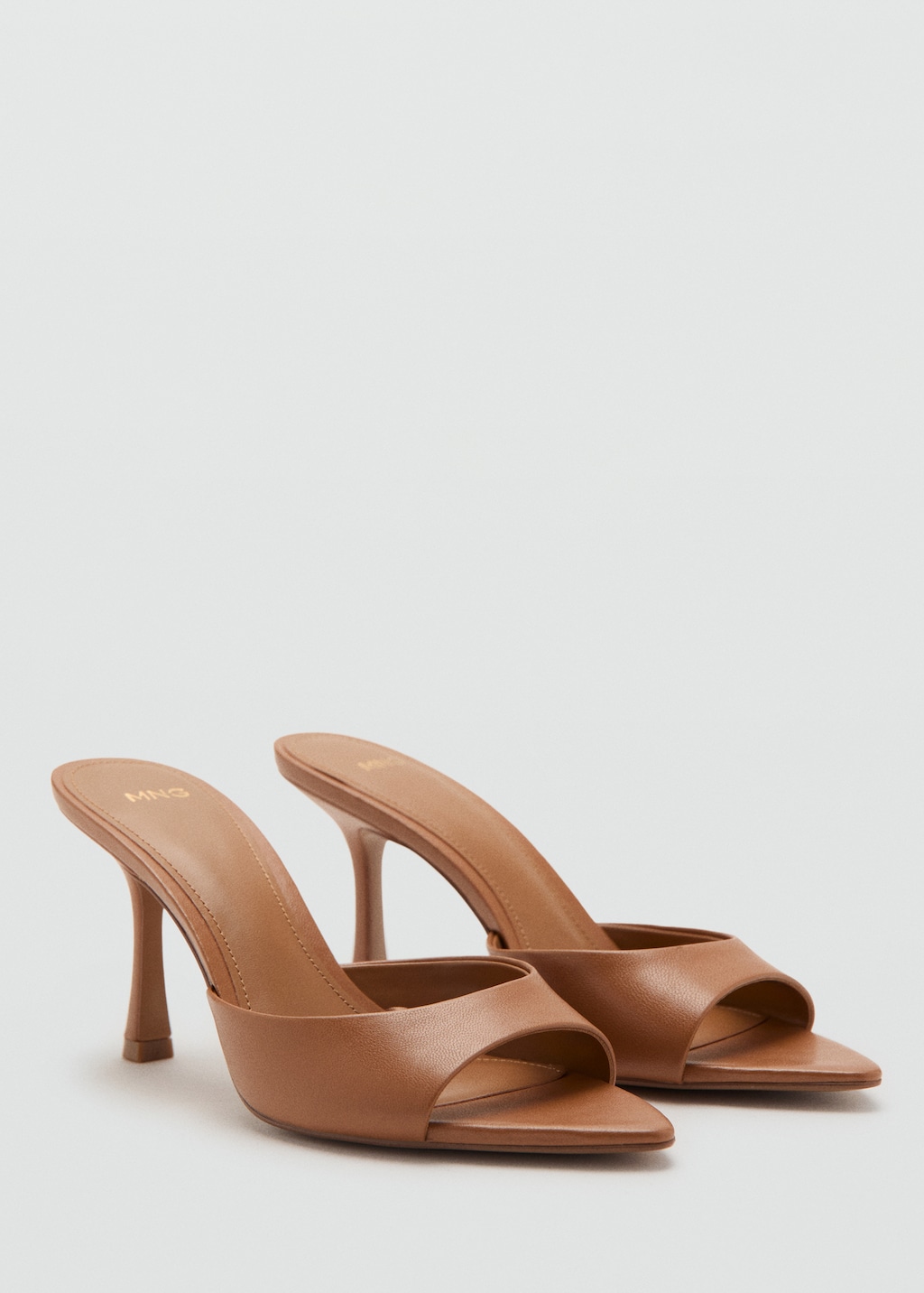 Pointed-heel sandals - image 2