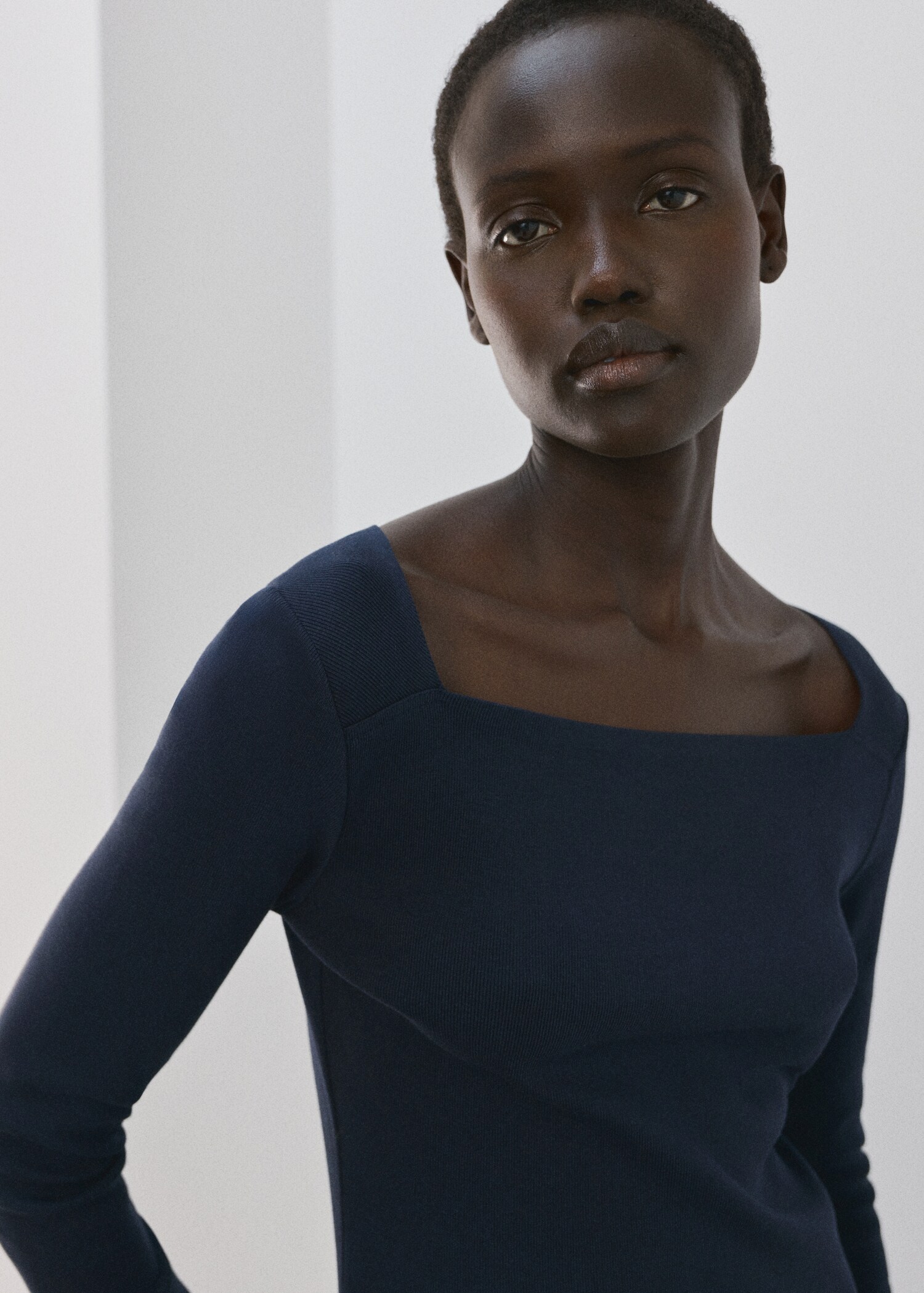 Camiseta cuello barco algodón - Plano medio