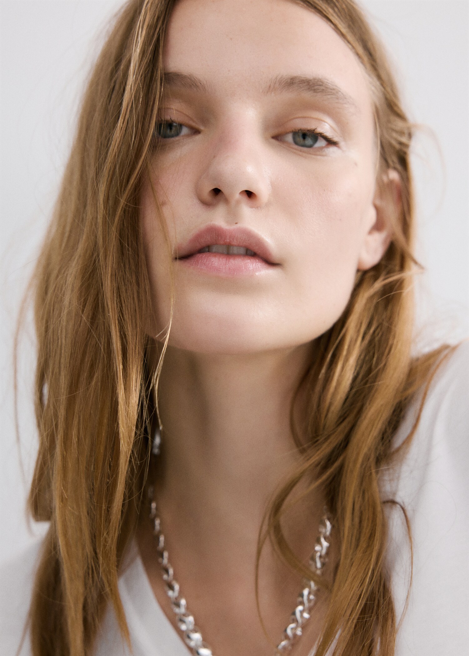 تي شيرت قطني بتصميم رقبة على شكل حرف V - تفاصيل المنتج 1