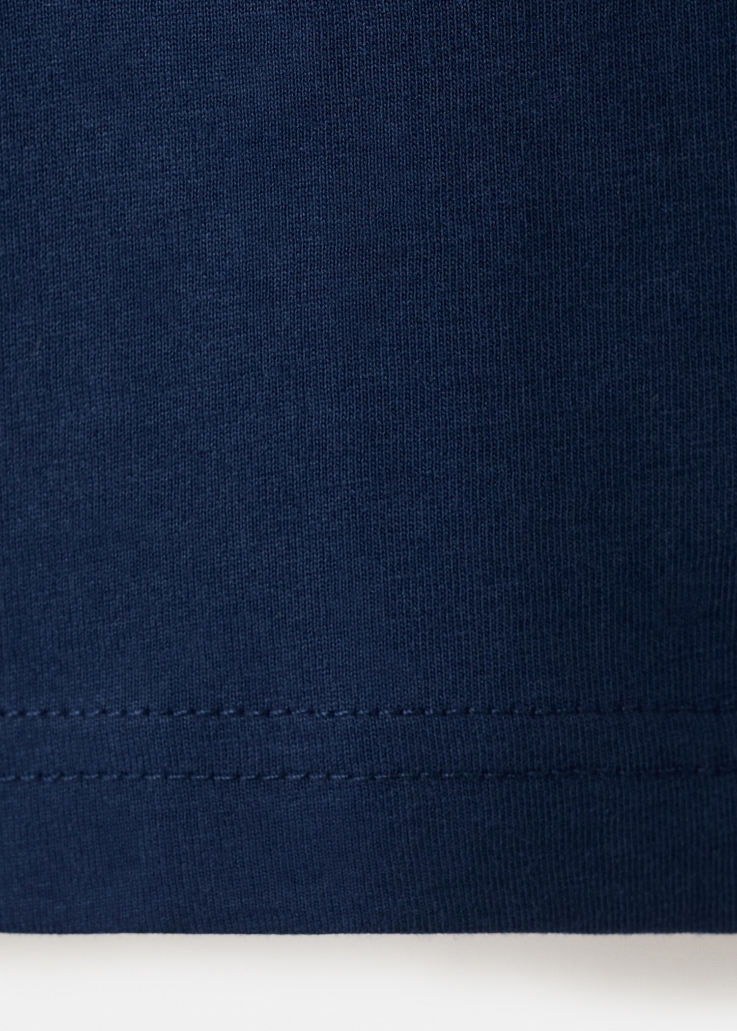 تي شيرت قطني بتصميم رقبة على شكل حرف V - تفاصيل المنتج 0