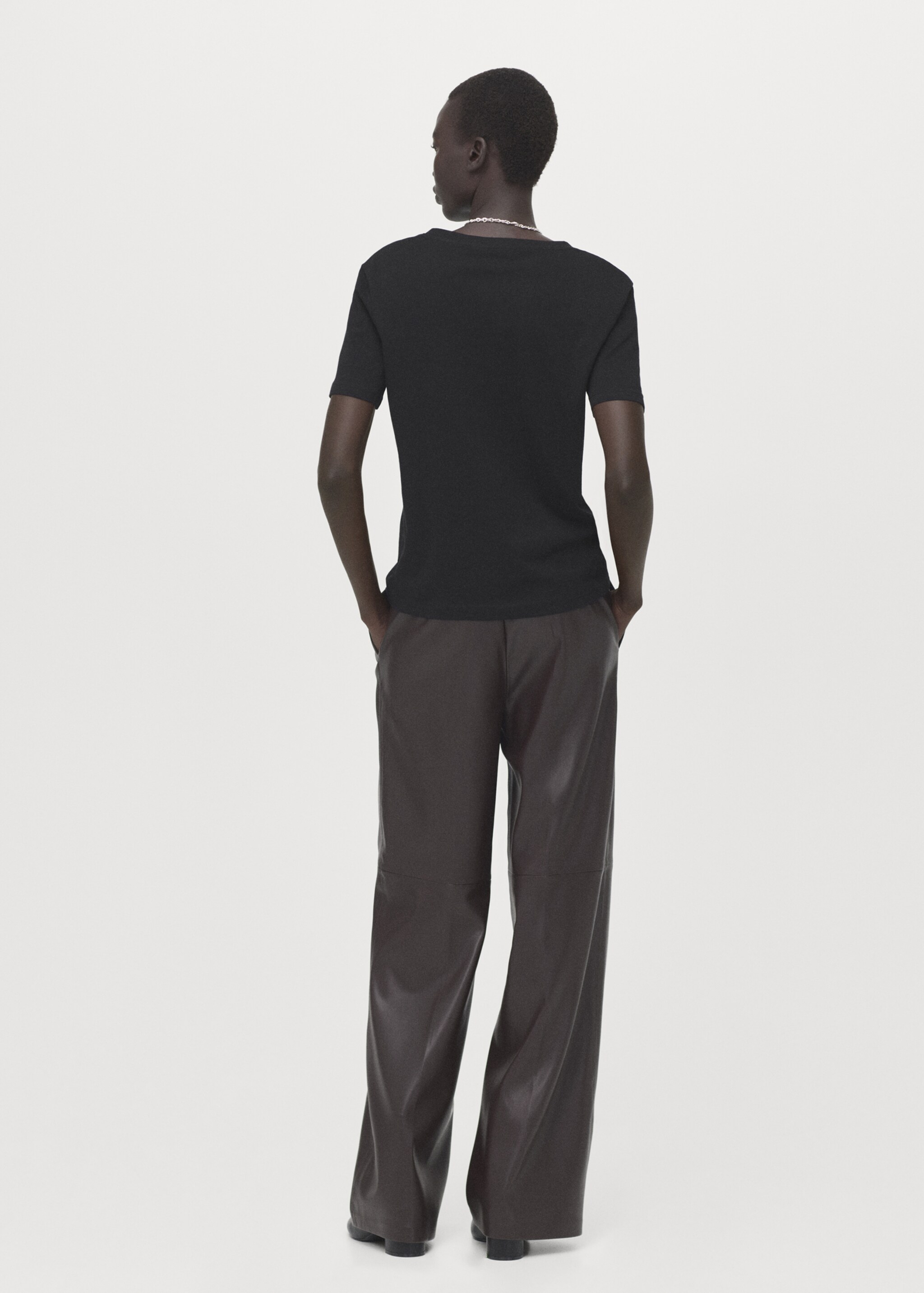 T-shirt coton col en V - Verso de l’article, Noir. Ref: 27034091-00.