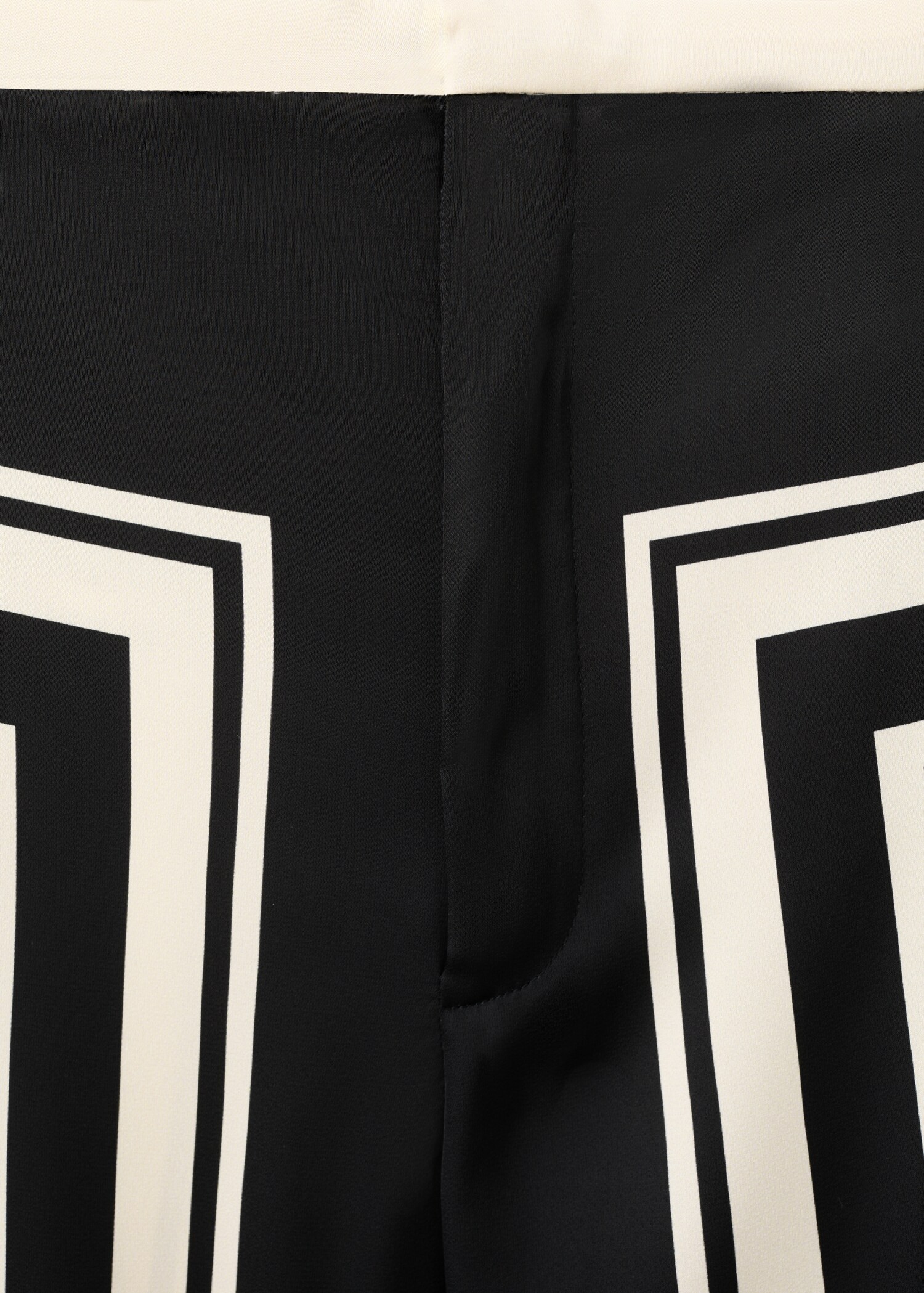 Satin printed trousers - Details of the article 8