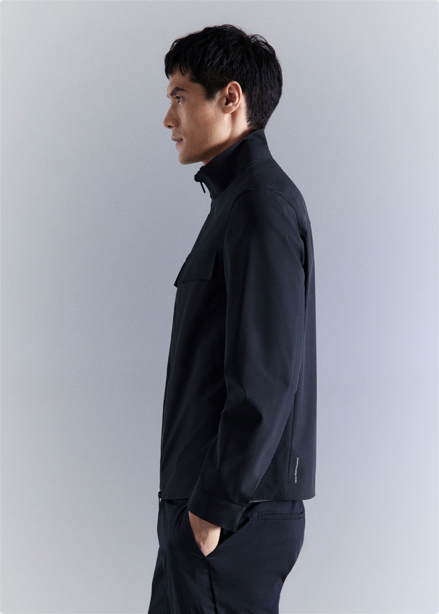 Water-repellent jacket with pockets - Details of the article 2