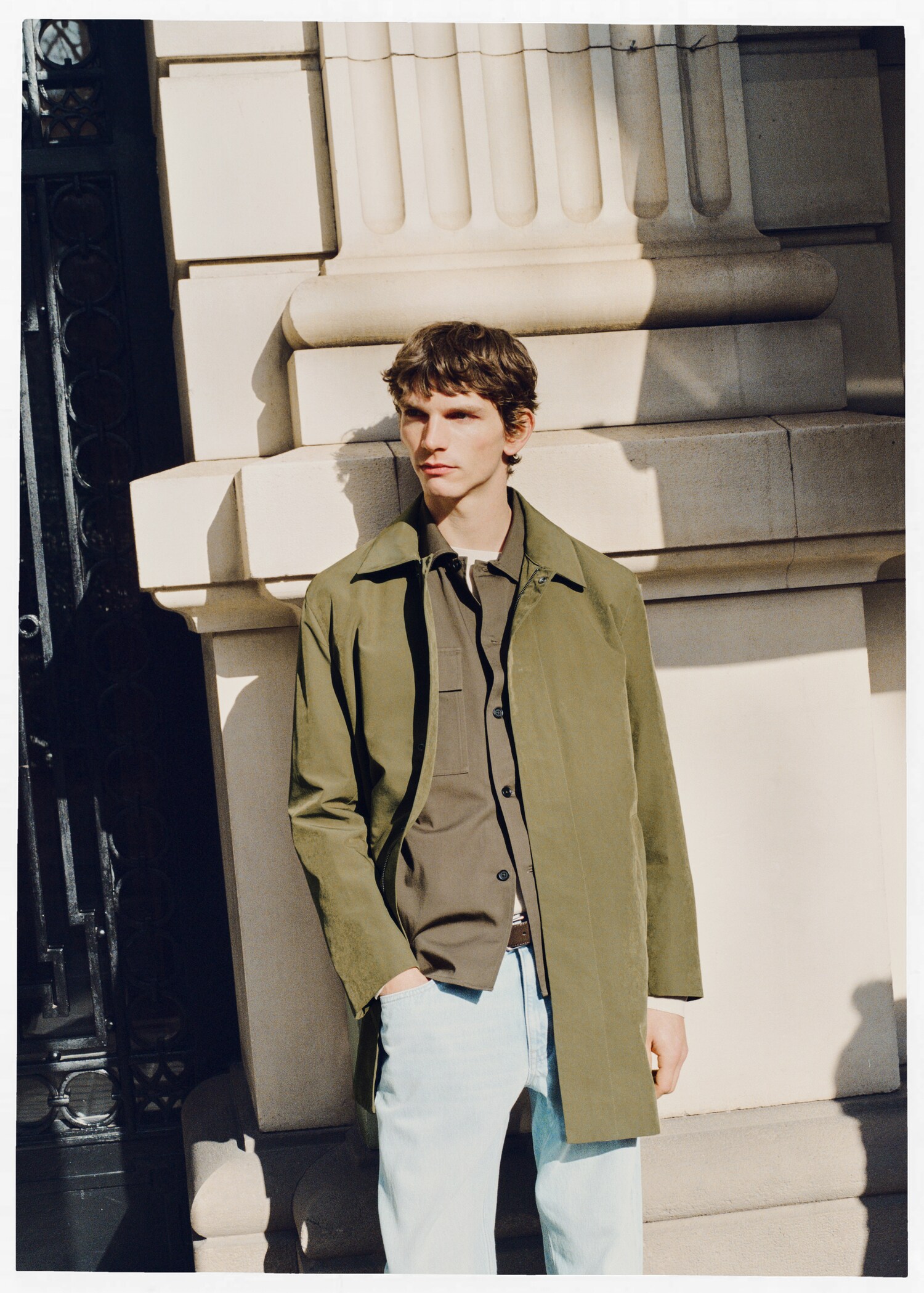 Water-repellent parka with removable hood - Details of the article 5