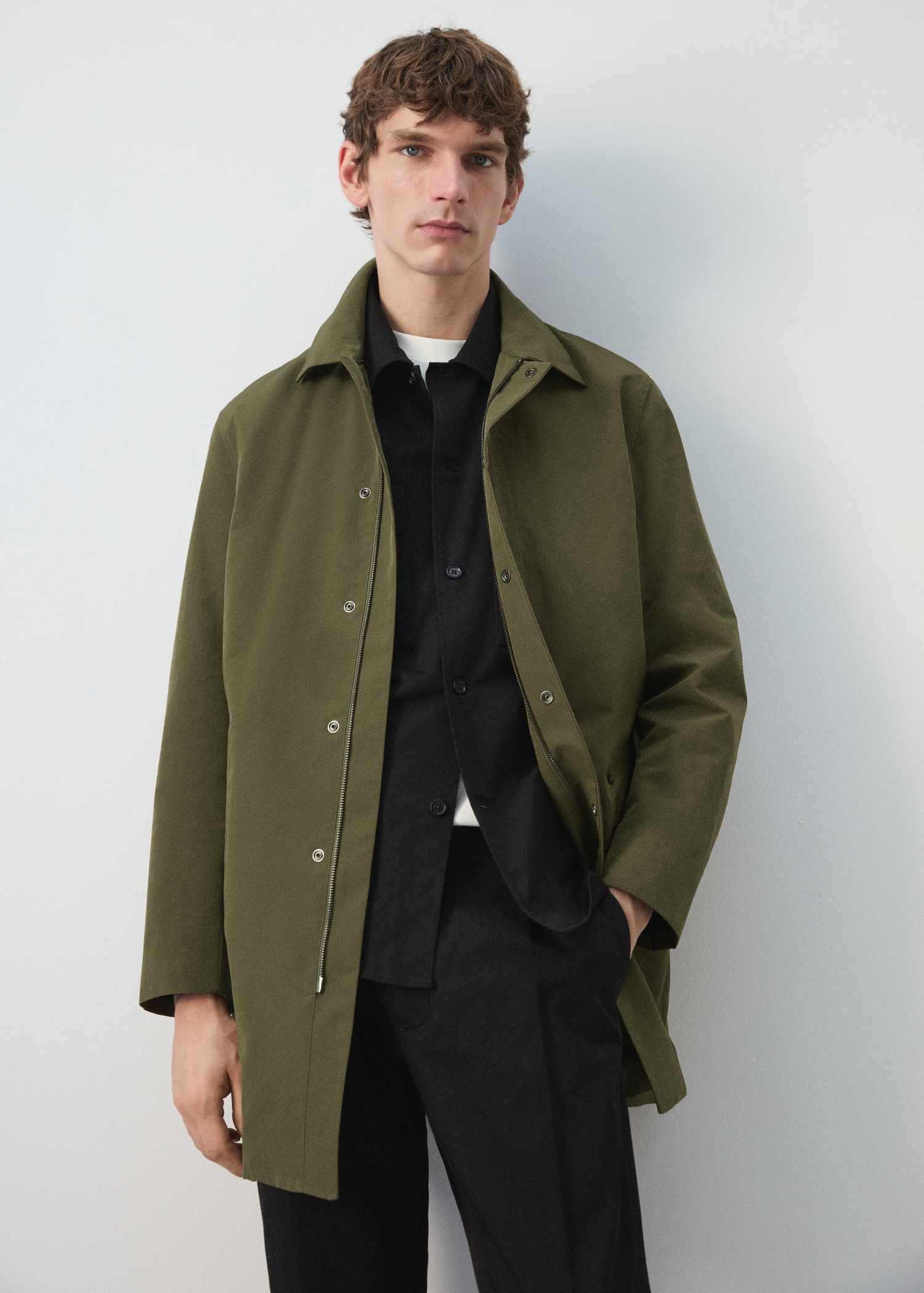 Parca repelente de água com capuz removível - Pormenor do artigo 6