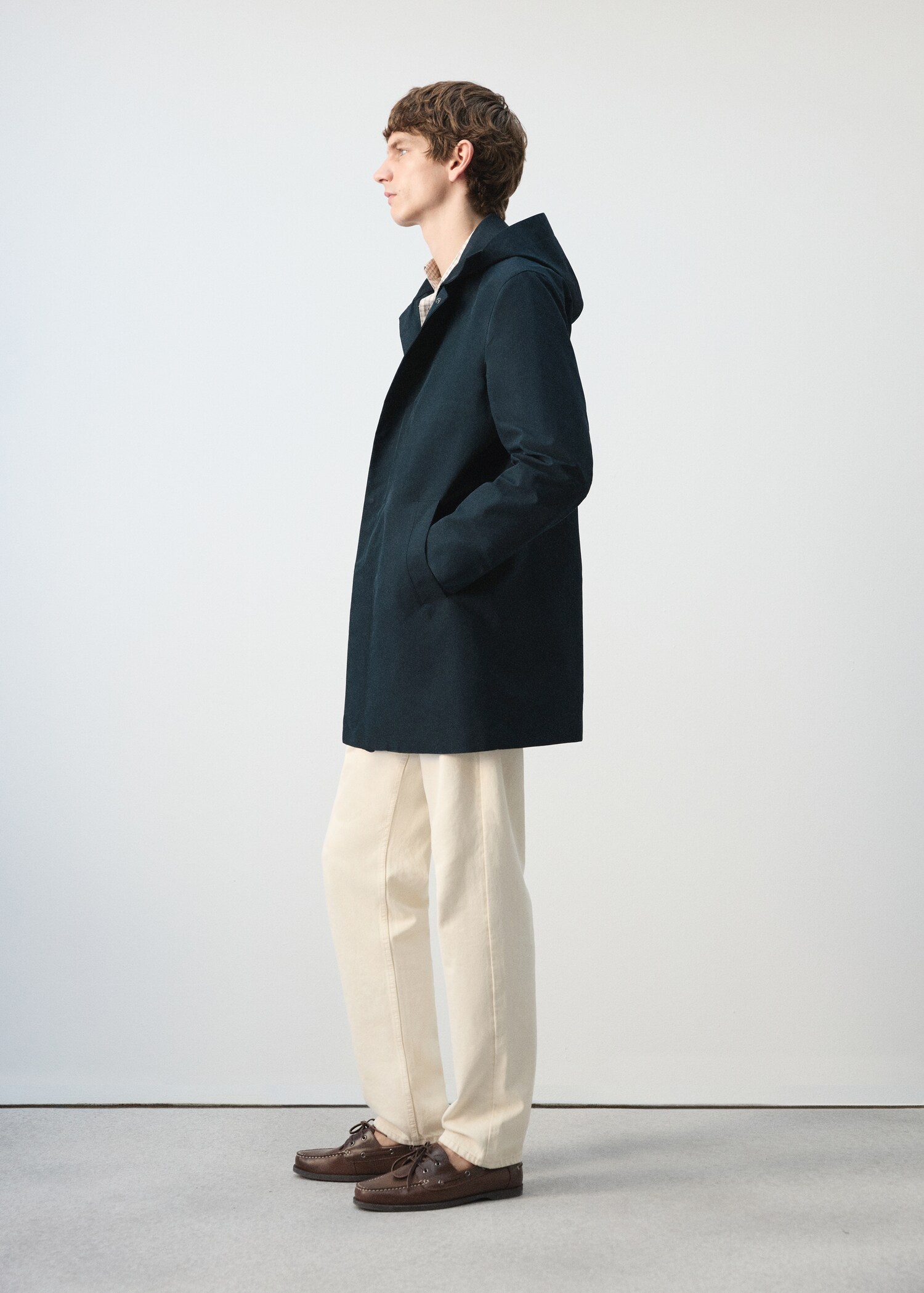 Water-repellent parka with removable hood - Details of the article 2