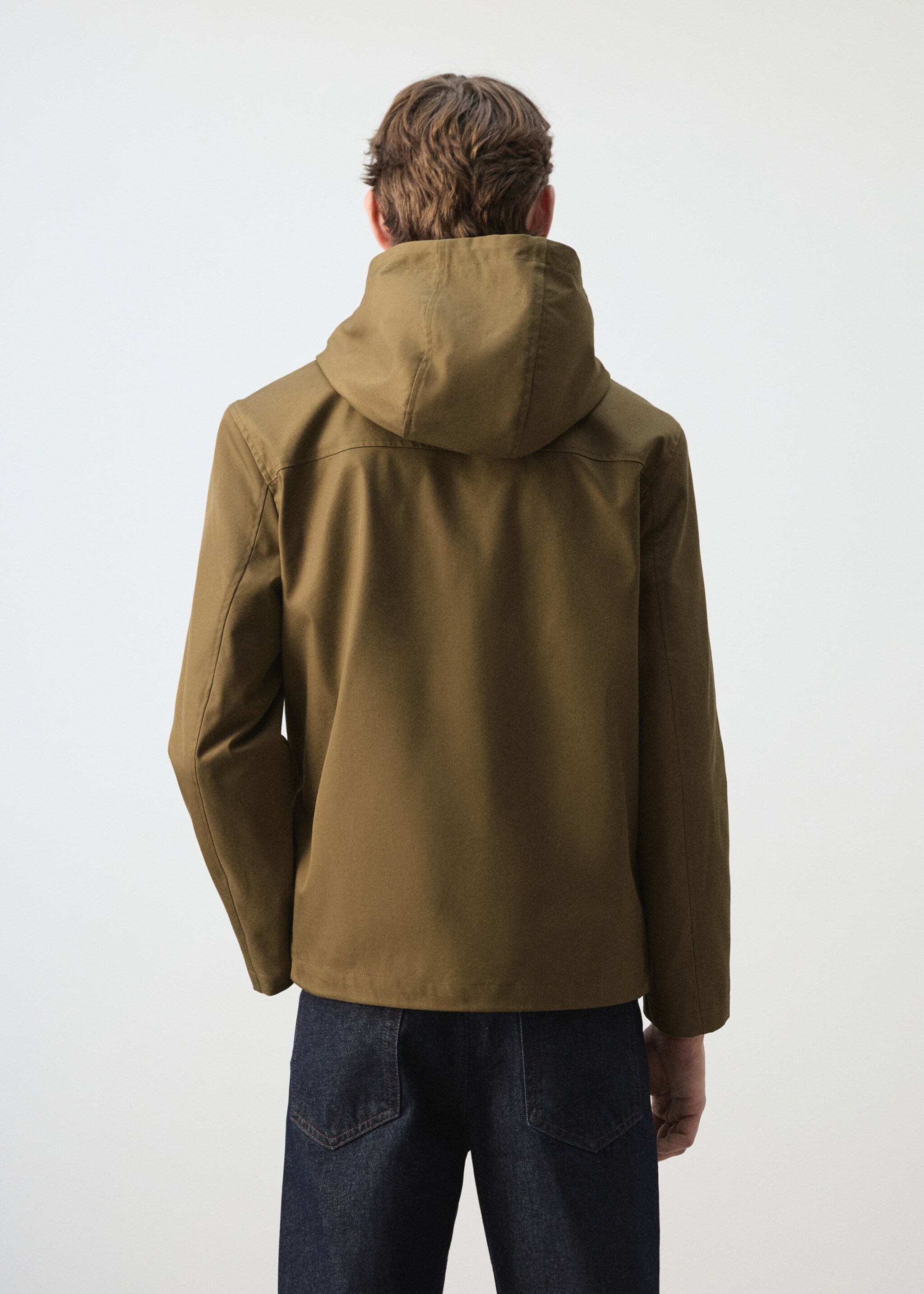 Water-repellent parka with pockets - Reverse of the article, Ochre. Ref: 27034410-00.