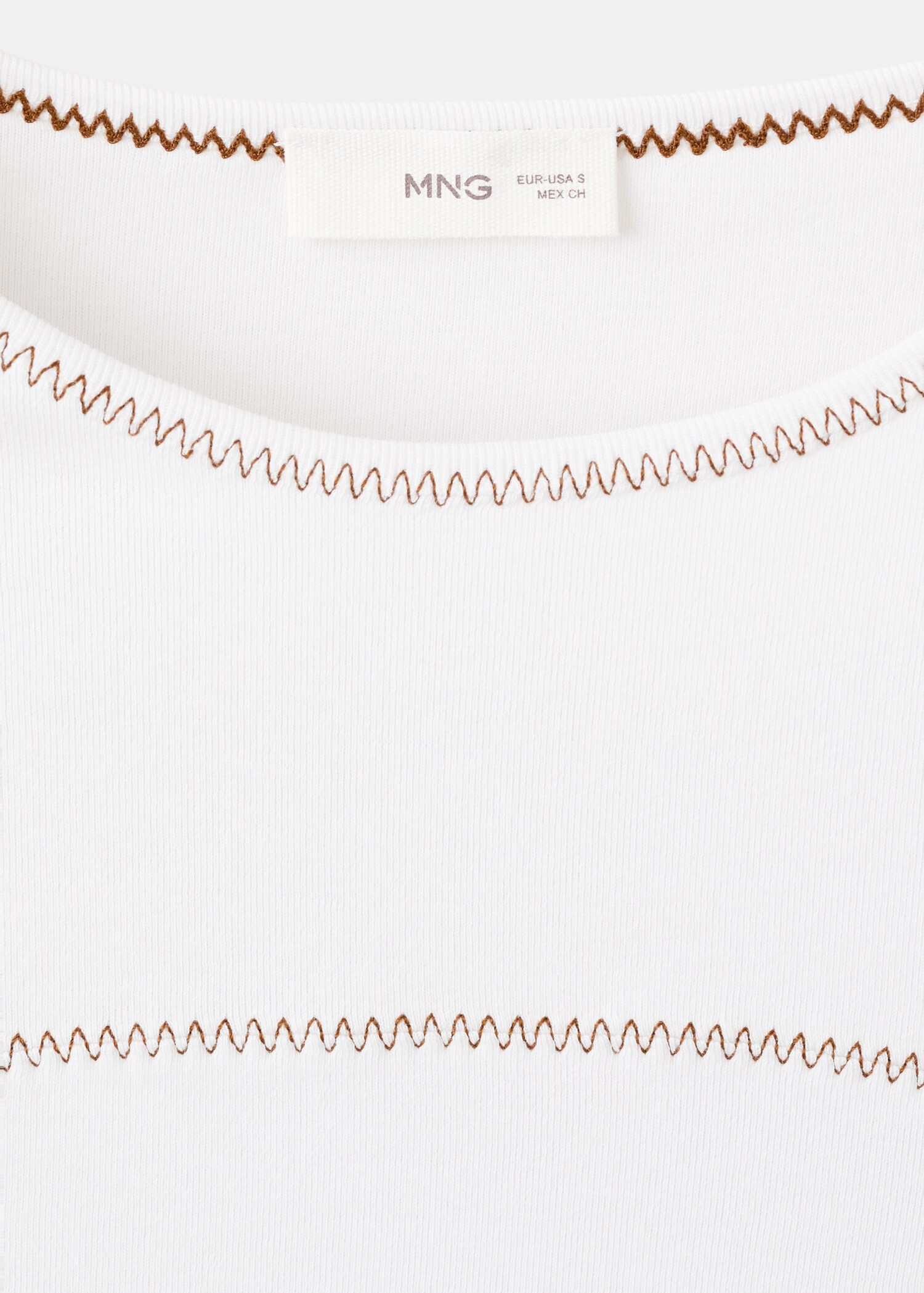 Embroidered detail T-shirt - Details of the article 8