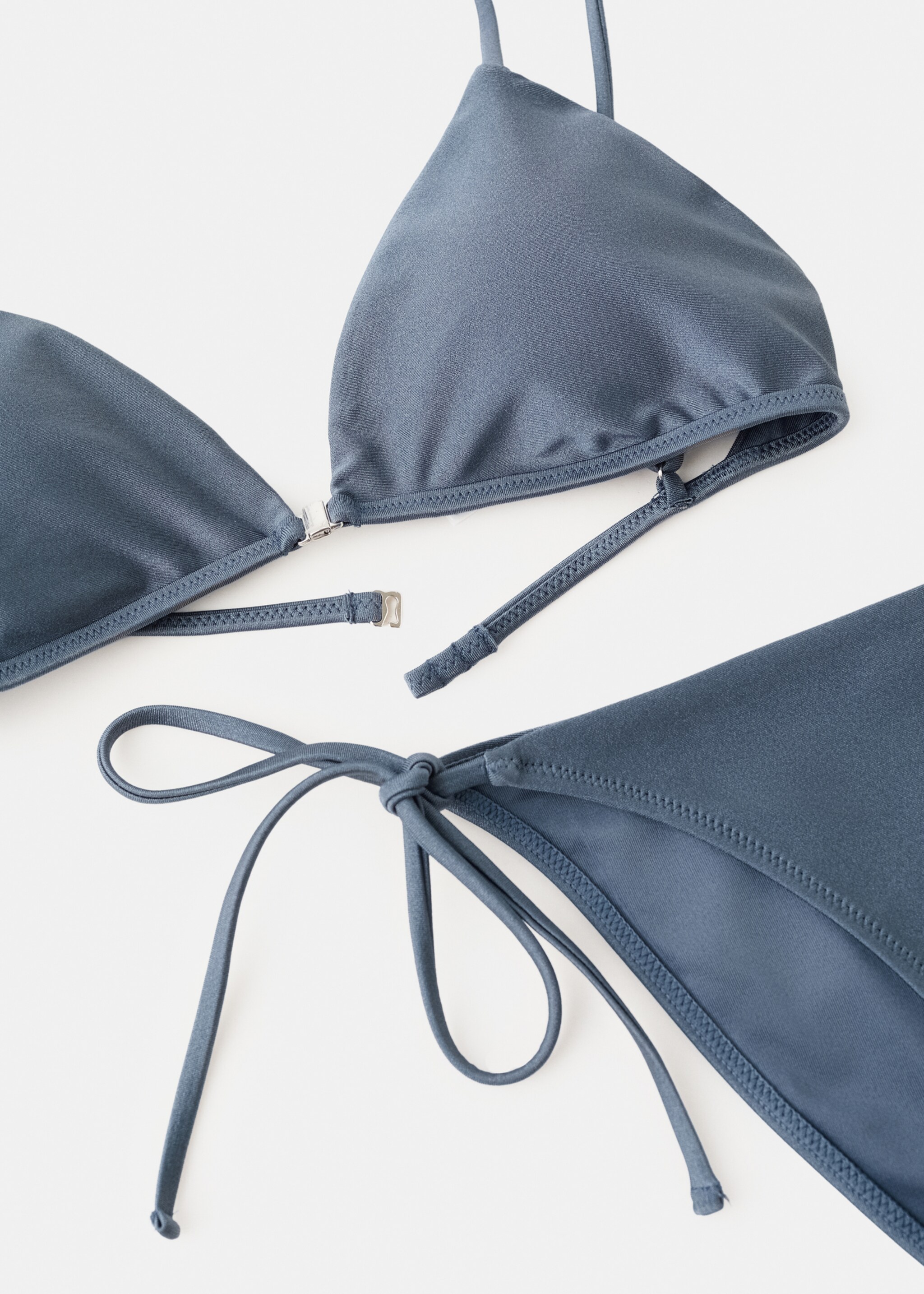 Bikini bottoms with bows - Details of the article 0, Blue. Ref: 27034416-00.