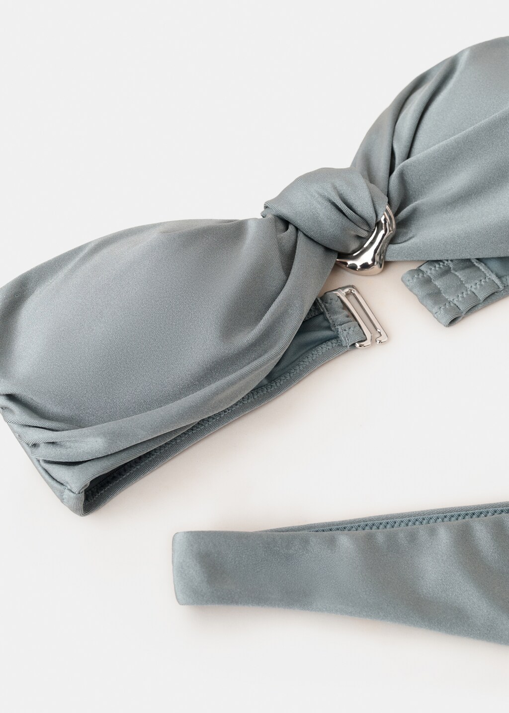 Bikini brief shiny finish - image 5