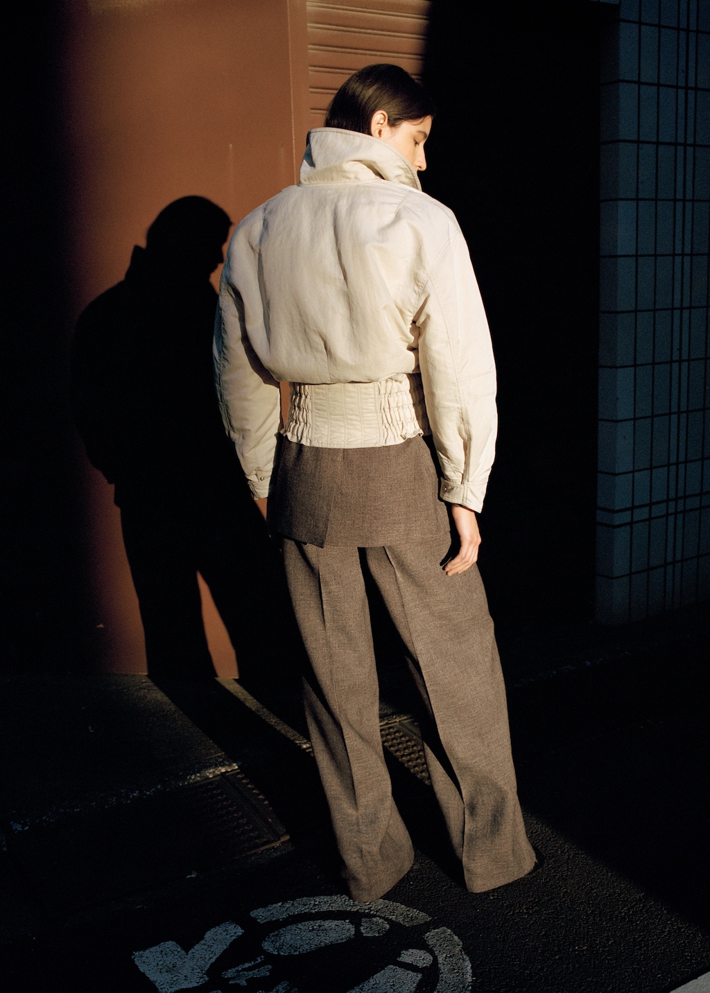 Oversized jacket with gathered waist - image 3