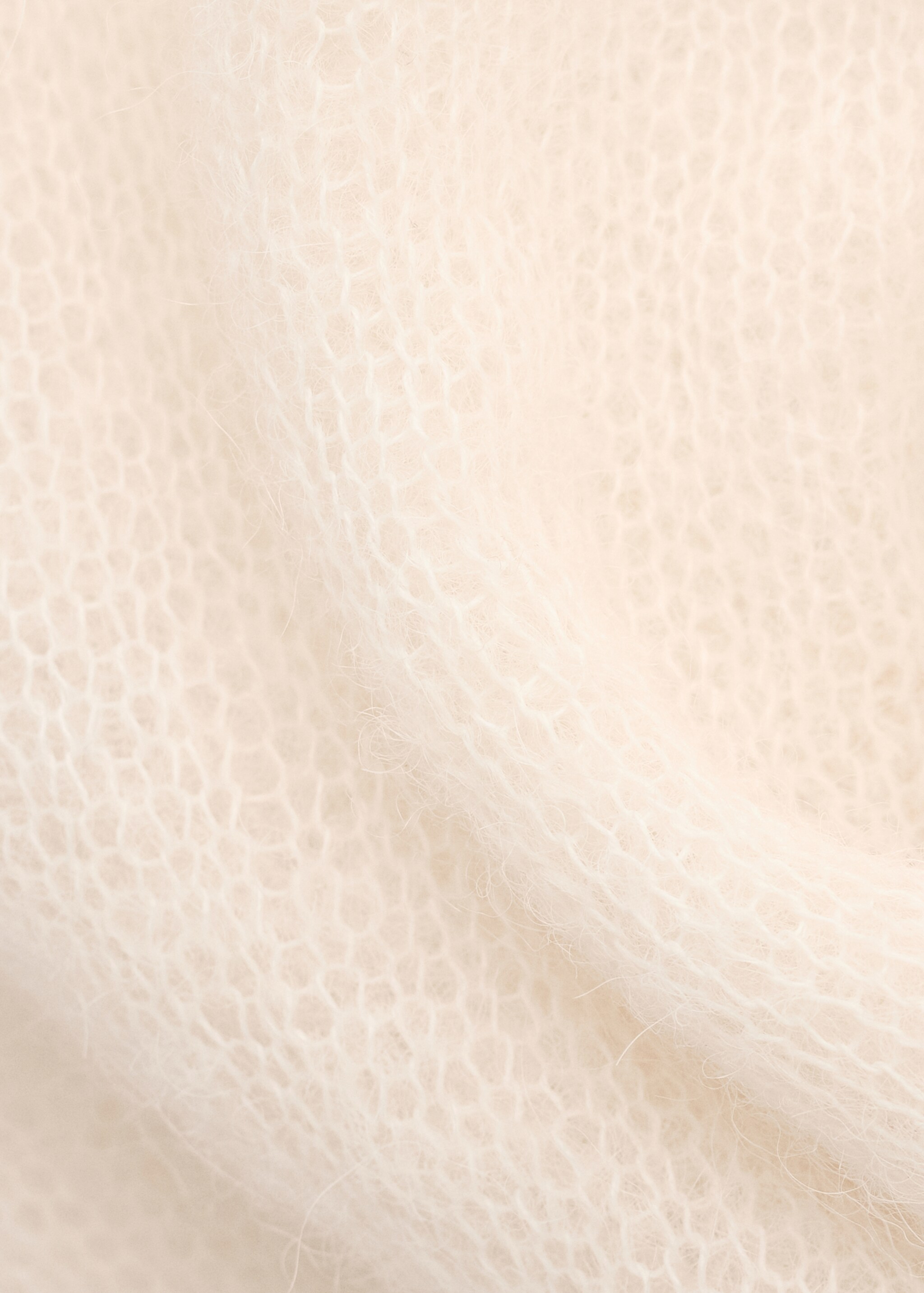Semi-transparent alpaca sweater - Details of the article 8, Ecru. Ref: 27034444-00.