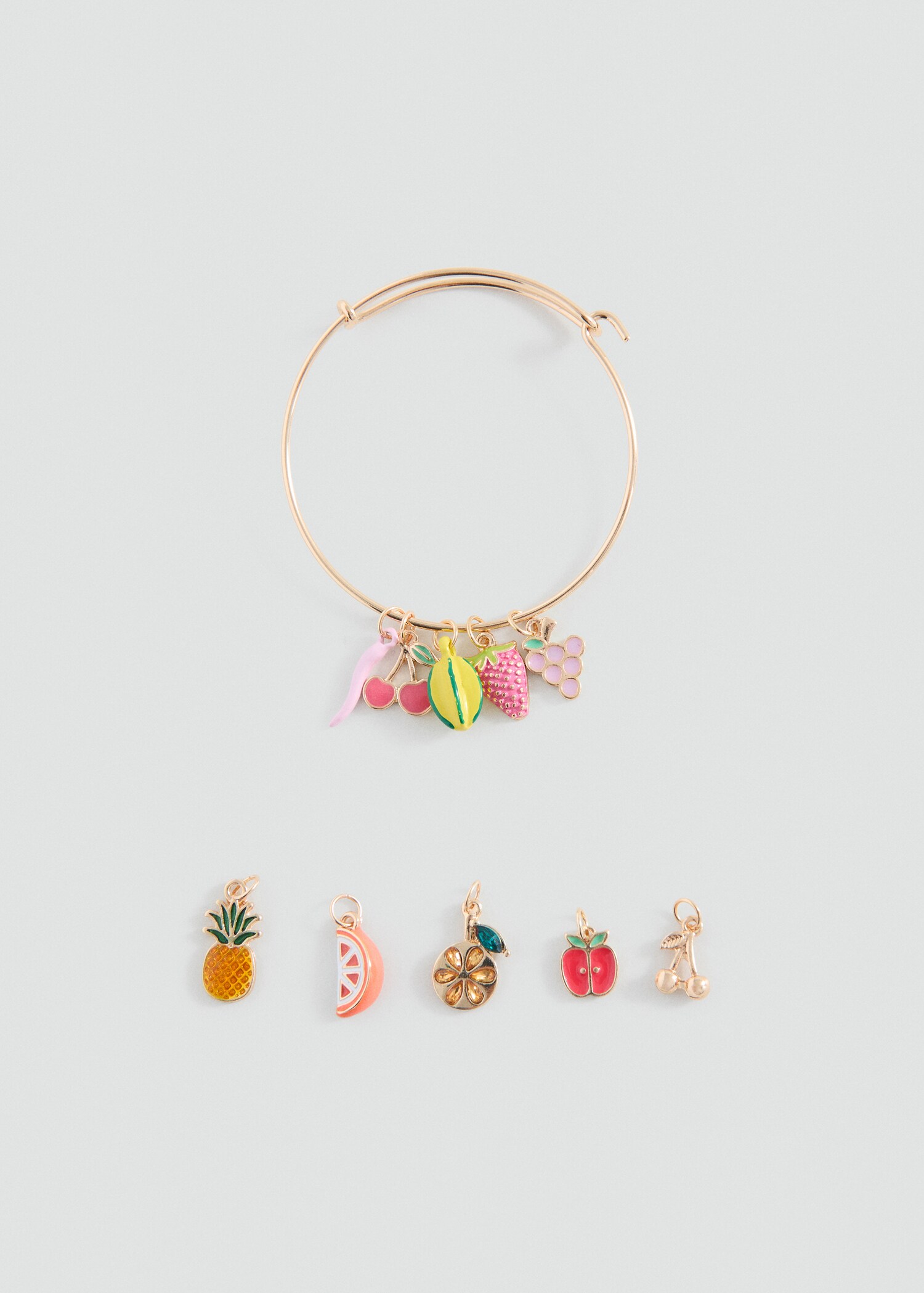 Bracelet breloques combinées - Article sans modèle