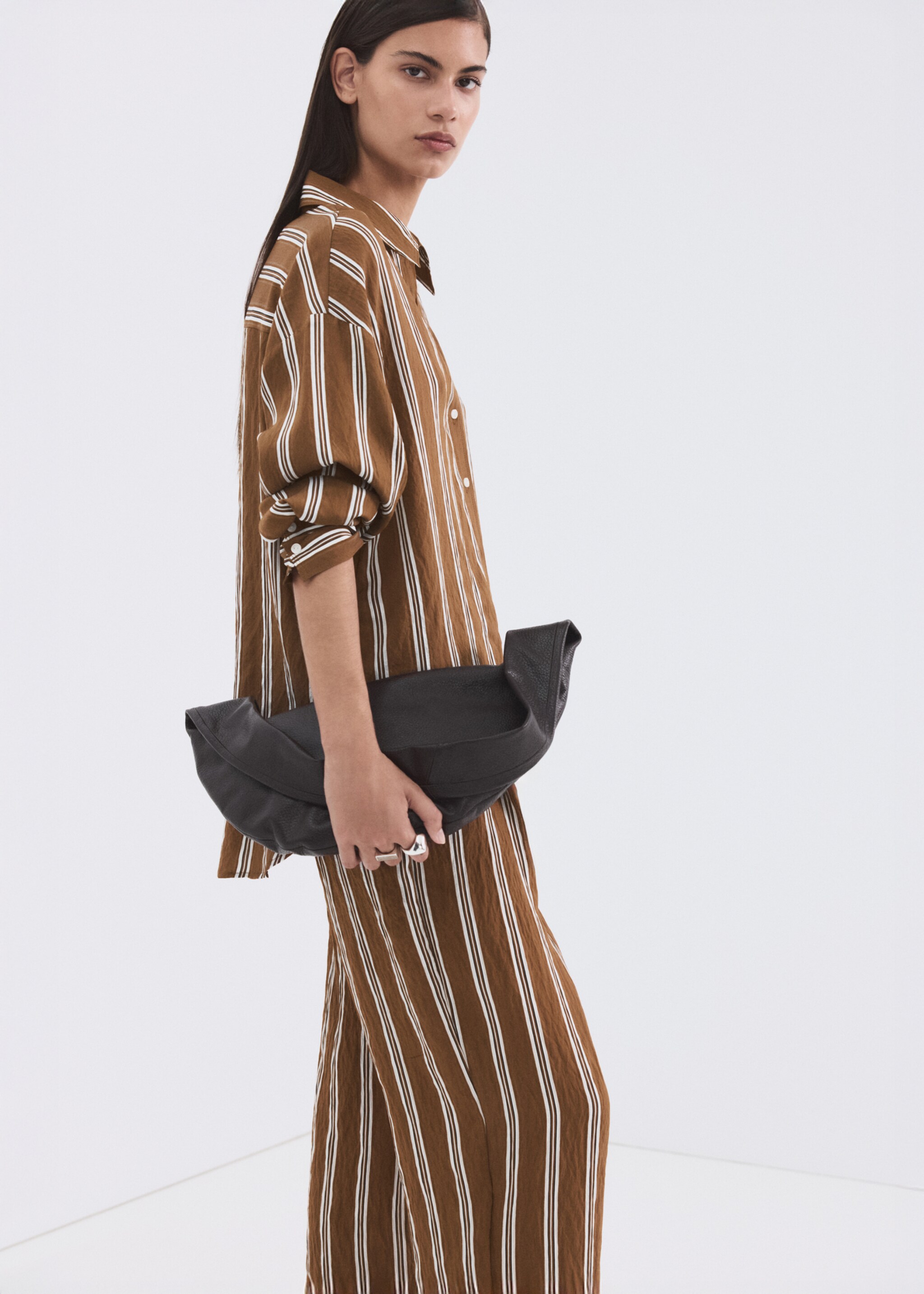 Striped straight shirt - Details of the article 1, Brown. Ref: 27035830-00.