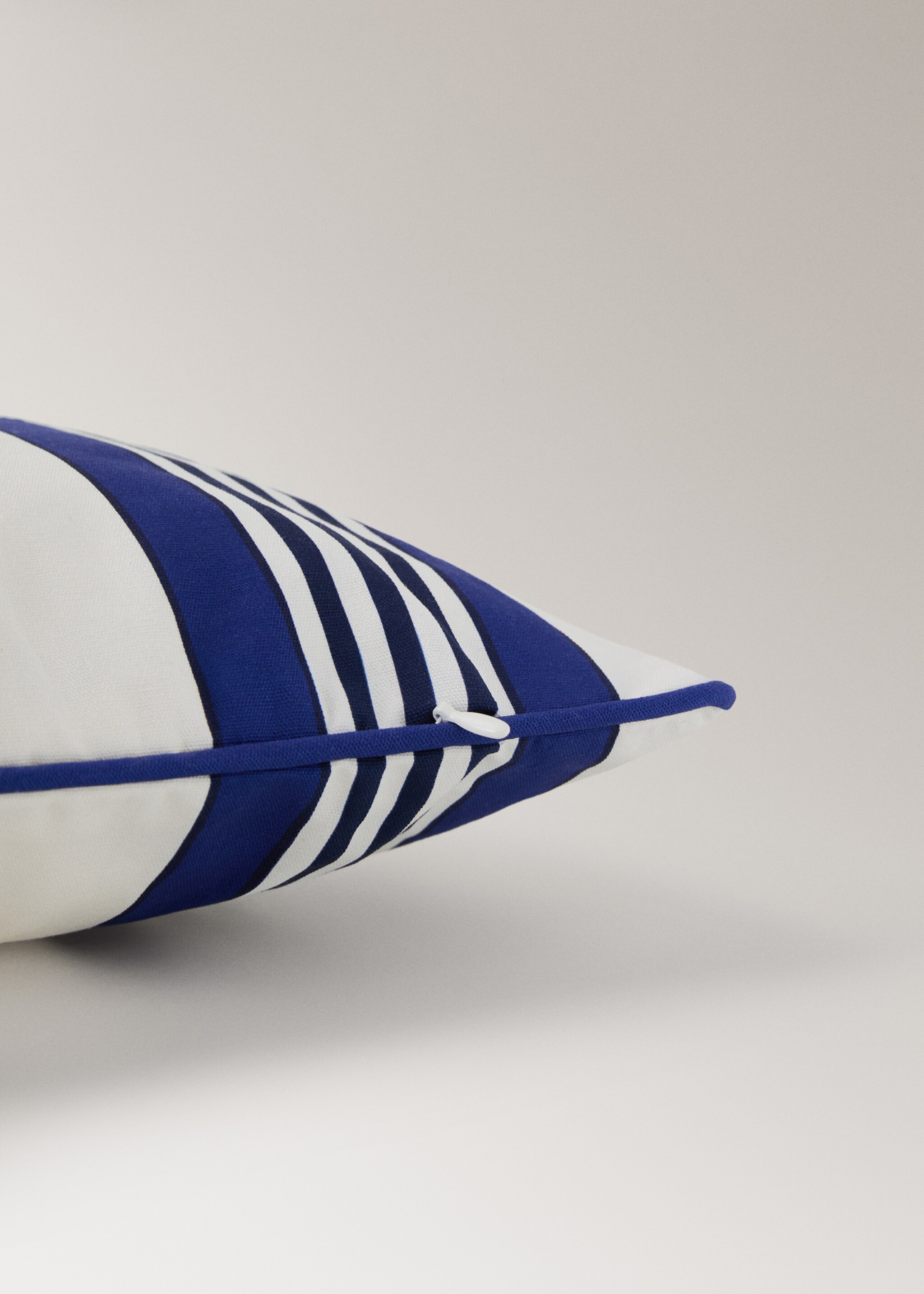 Cotton striped cushion cover 30x50 cm - Details of the article 2, Blue. Ref: 27035833-00.