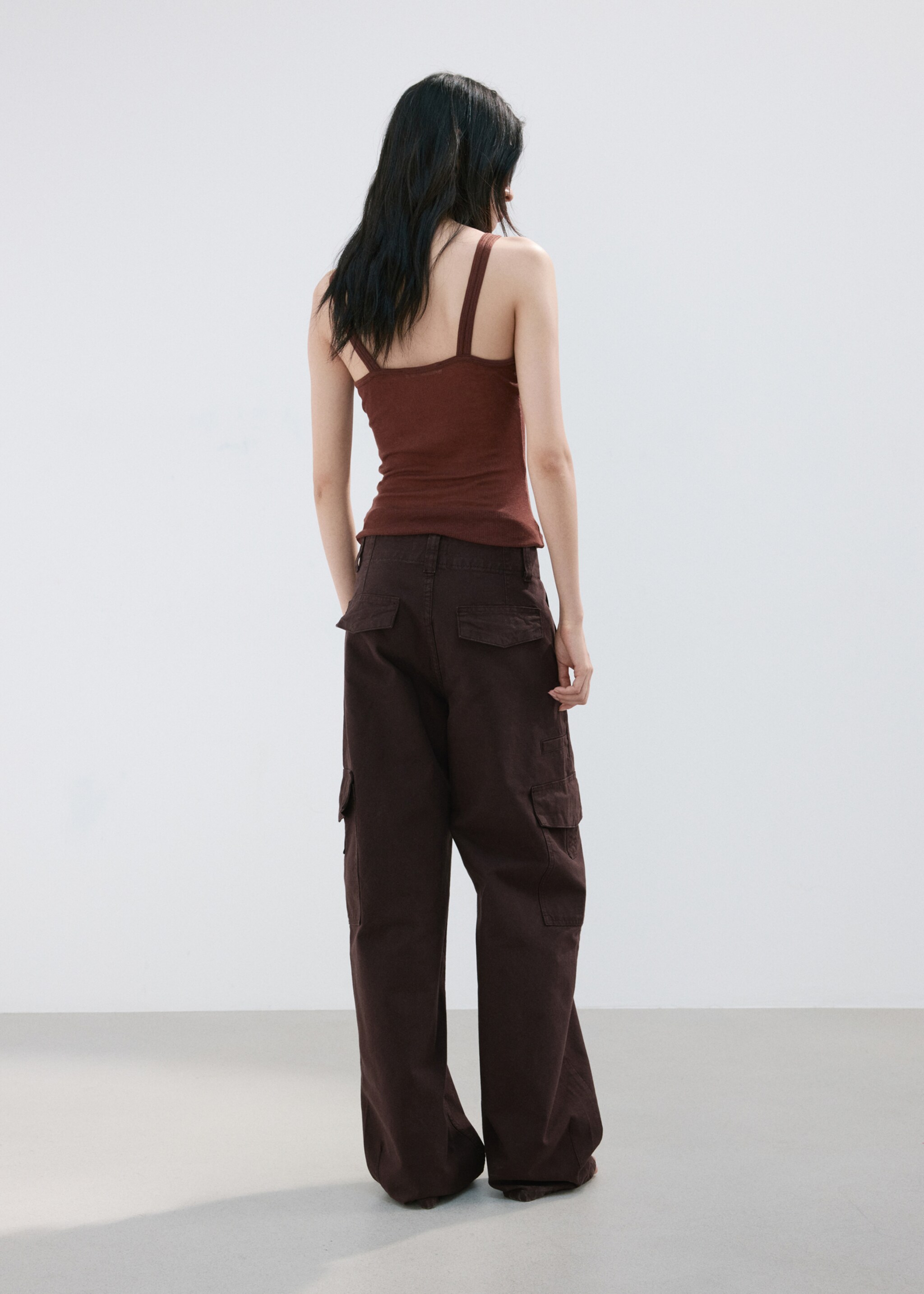 Jean cargo poches - Verso de l’article, Prune. Ref: 27035843-00.