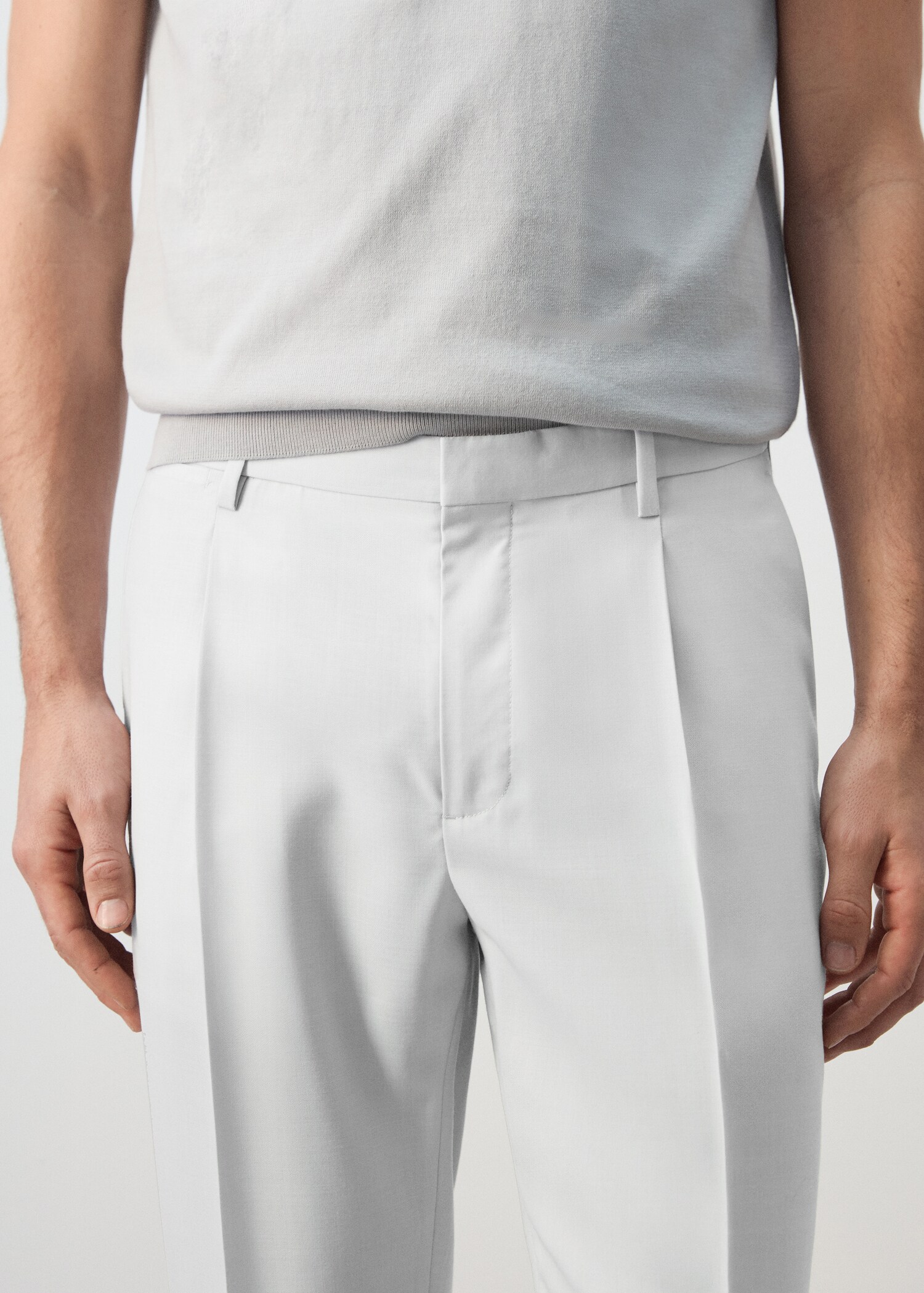 100% wool regular fit pleat-front trousers - Details of the article 1