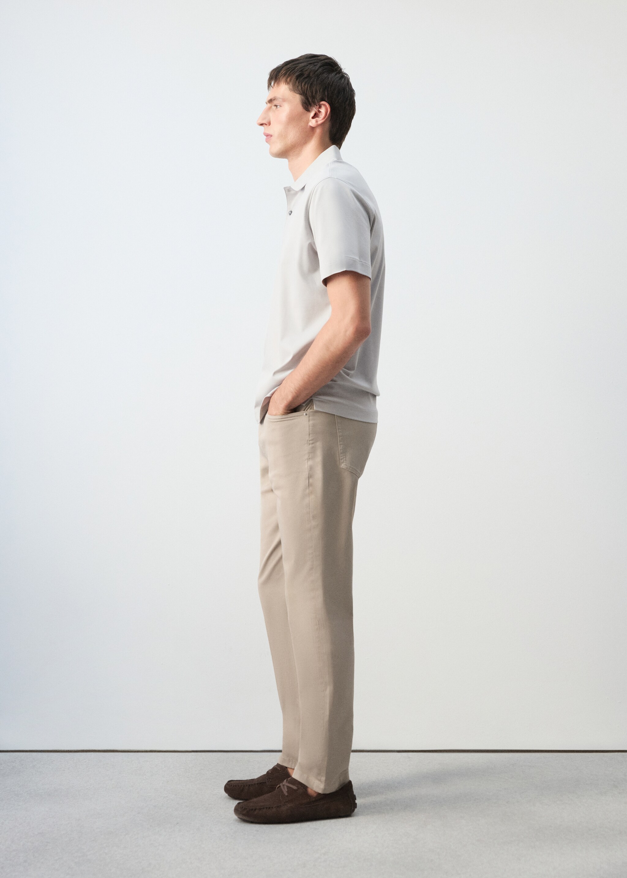 Regular-fit 100% cotton trousers - Details of the article 2, Beige. Ref: 27035935-00.