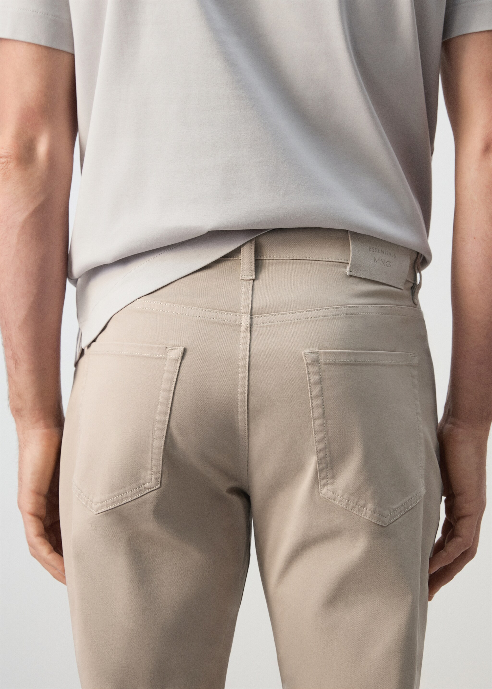 Regular-fit 100% cotton trousers - Details of the article 6, Beige. Ref: 27035935-00.
