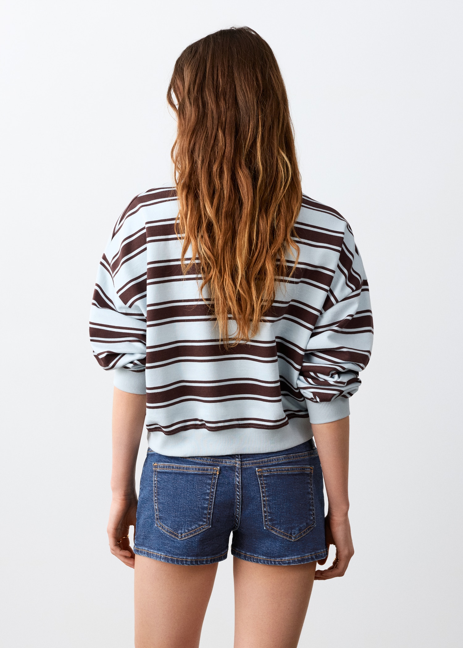 Low-Waist-Shorts - Rückseite des Artikels