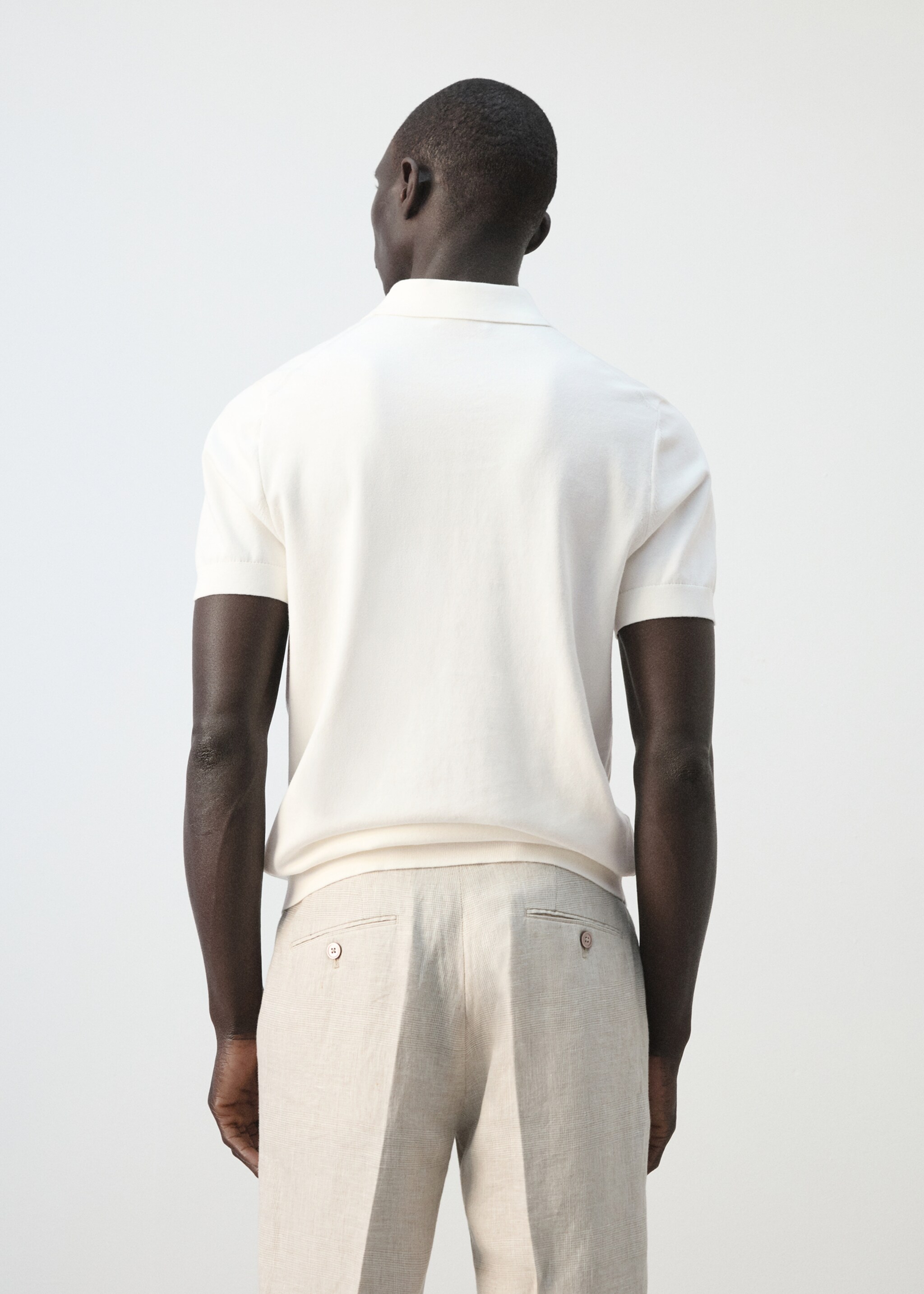 قميص بولو بحياكة دقيقة بنسبة 100% من القطن - الجهة الخلفية للمنتج, سكري. Ref: 27035945-00.