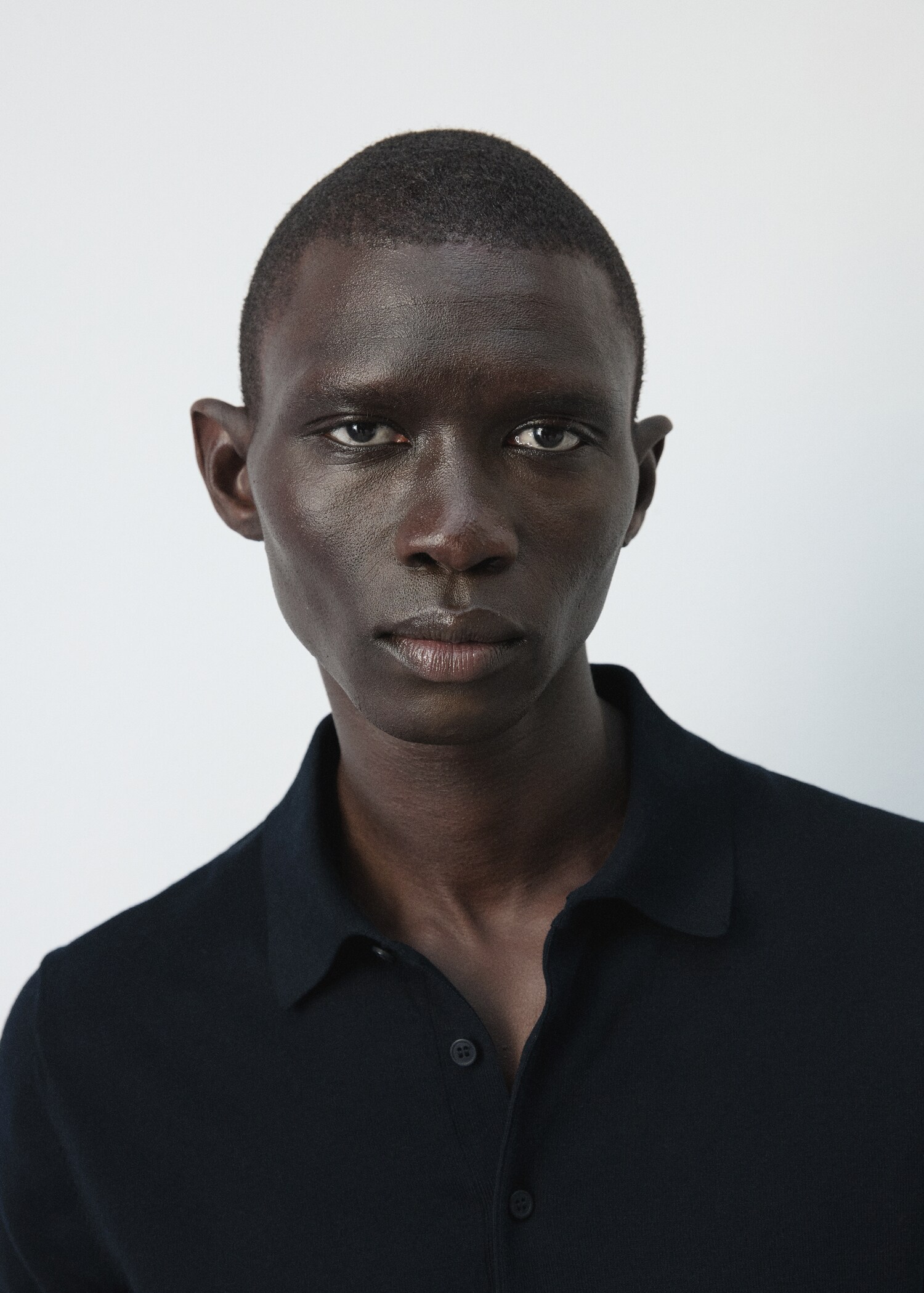 قميص بولو بحياكة دقيقة بنسبة 100% من القطن - تفاصيل المنتج 1