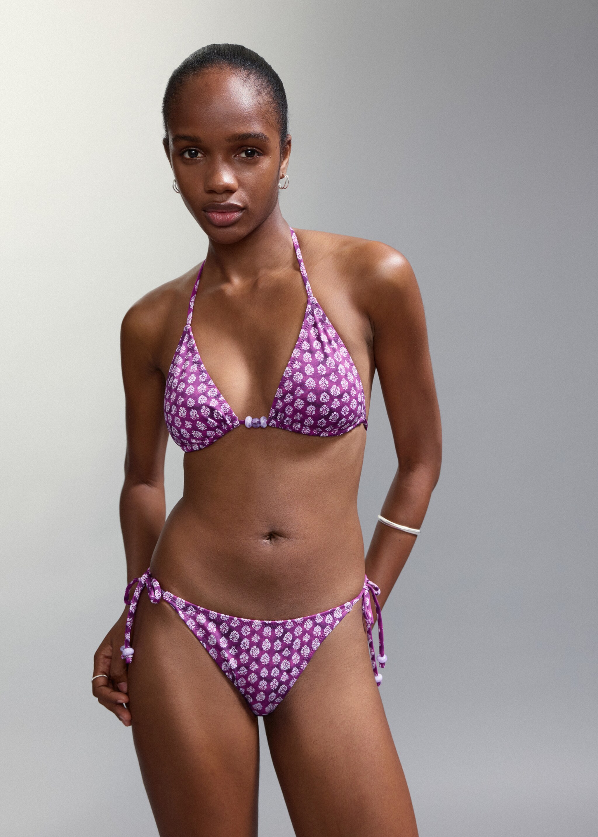 Floral bikini with medium coverage bottoms - Medium plane, Purple. Ref: 27035949-00.