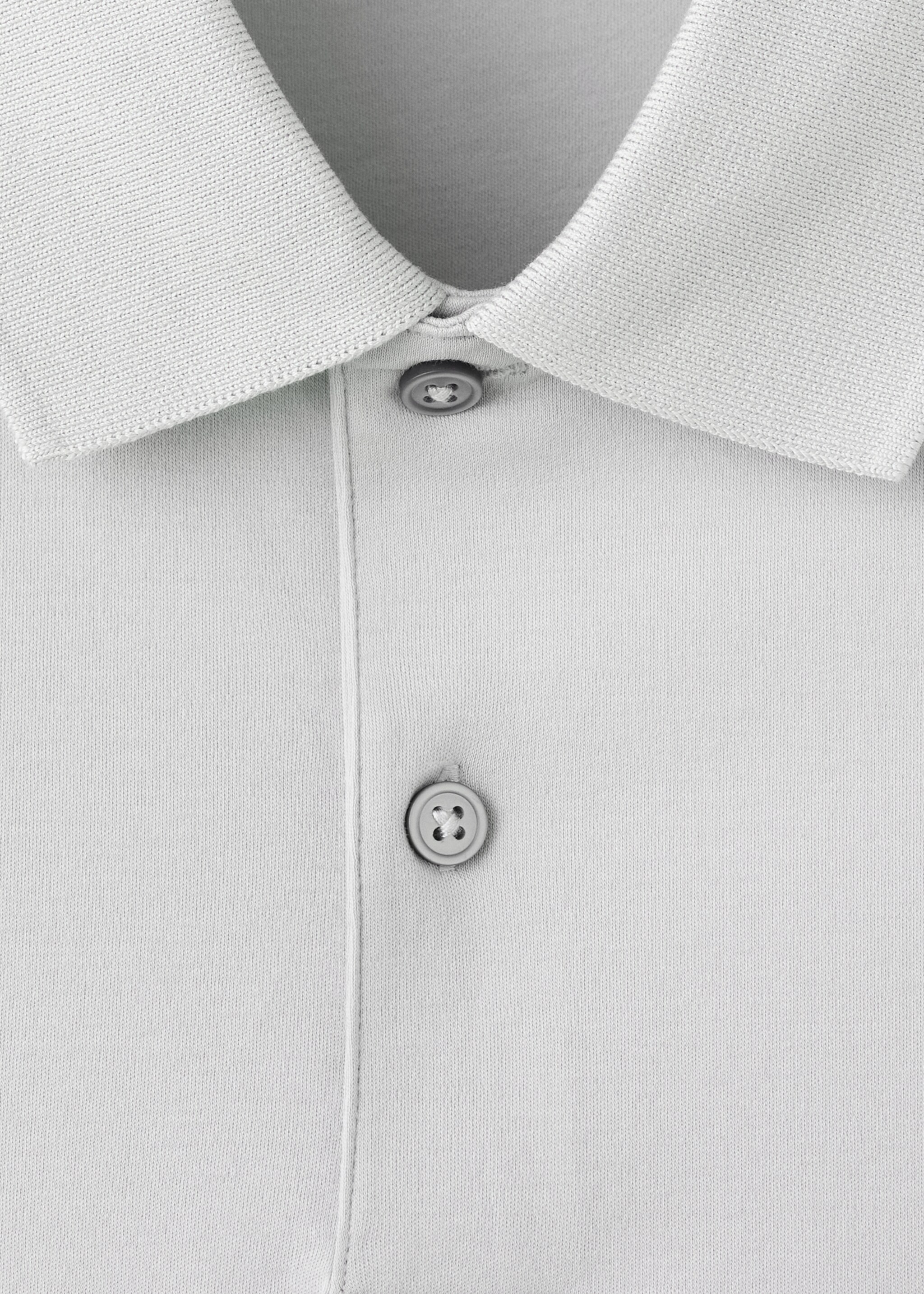 100% cotton fine-knit polo shirt - Details of the article 8, Ice Grey. Ref: 27035964-00.