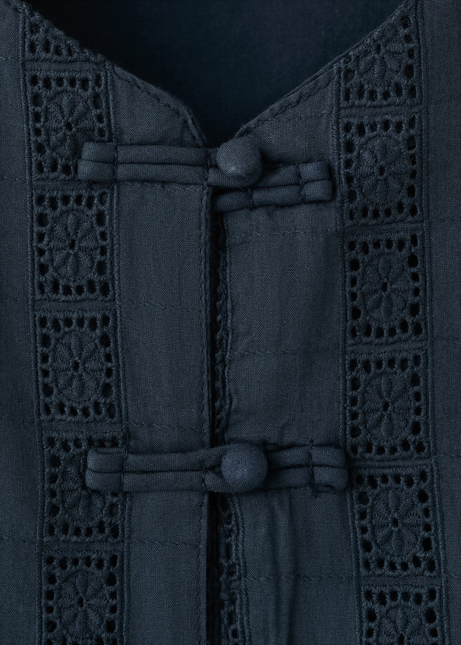 Chaleco detalles bordados - Detalle del artículo 8