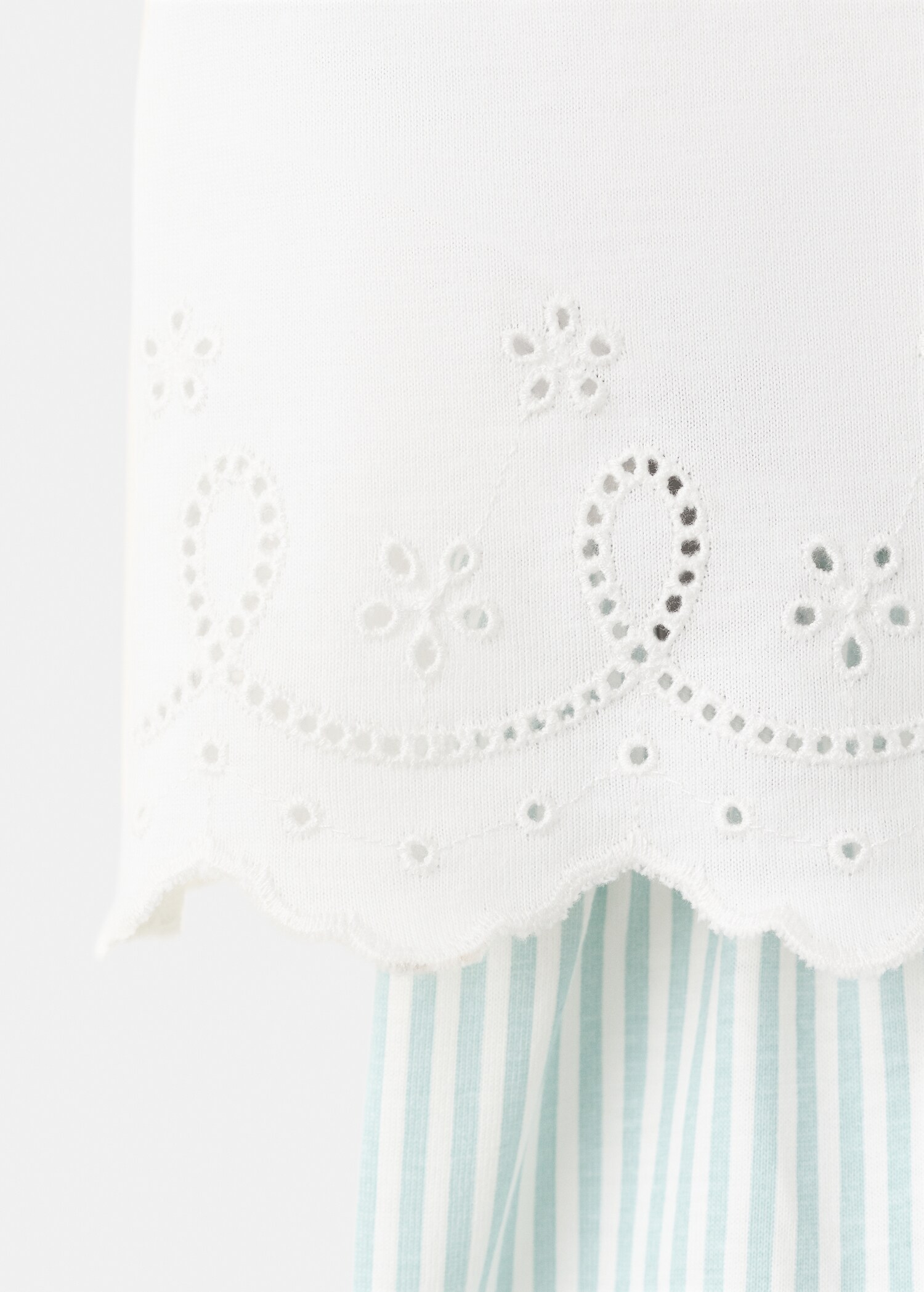 Short pyjama set - Details of the article 8