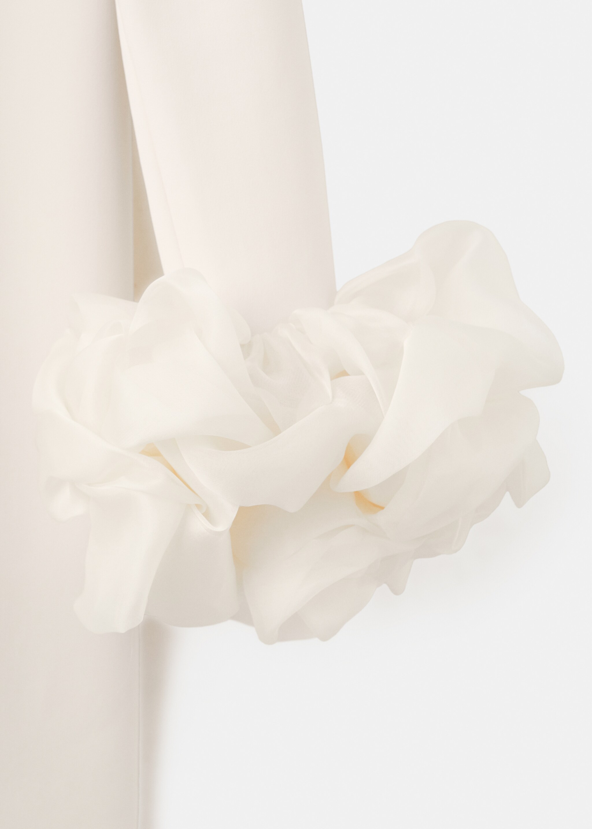 Vestido espalda abierta puños flores - Detalle del artículo 8, Crudo. Ref: 27035996-00.