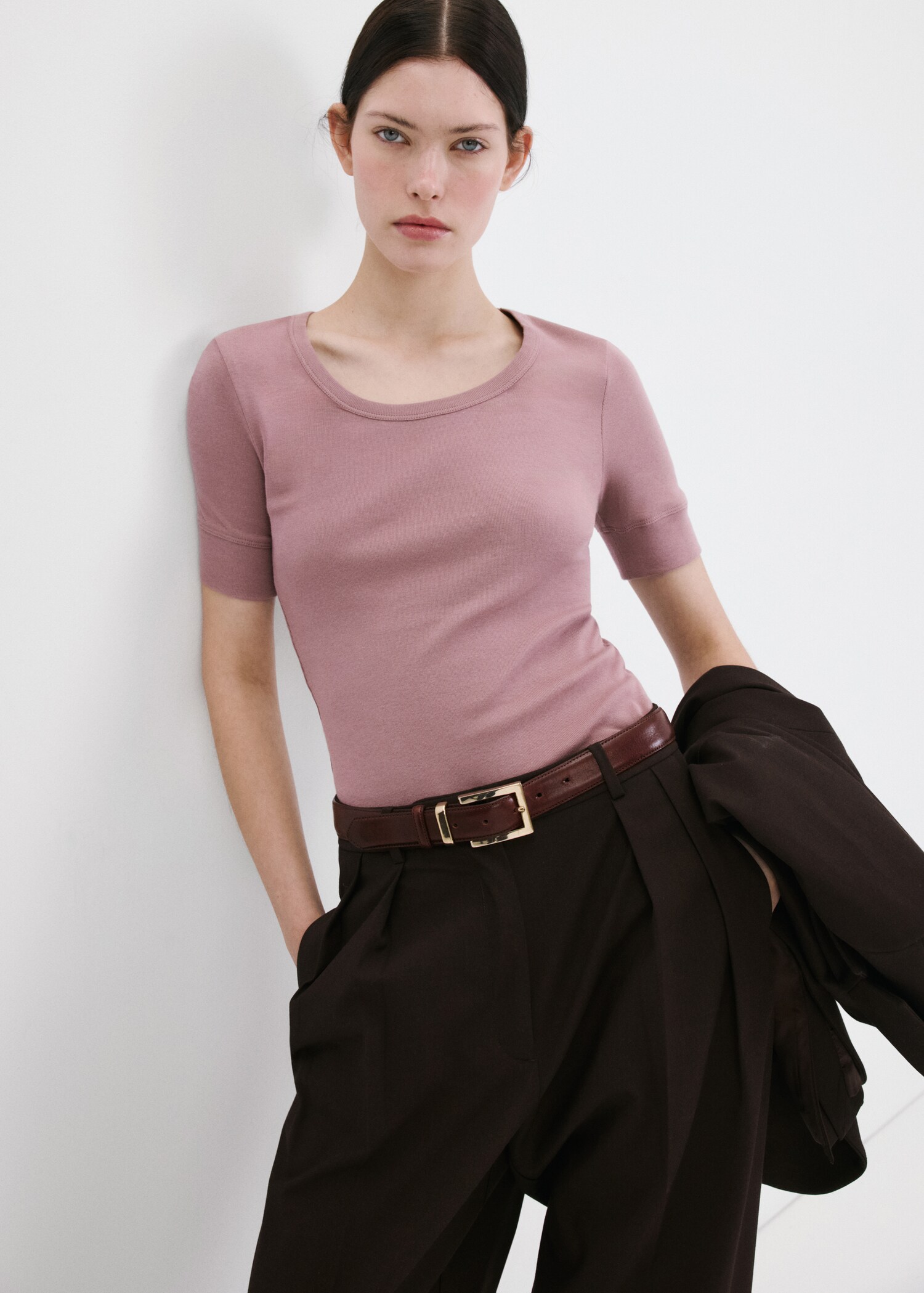 T-shirt manches courtes cintré - Plan moyen