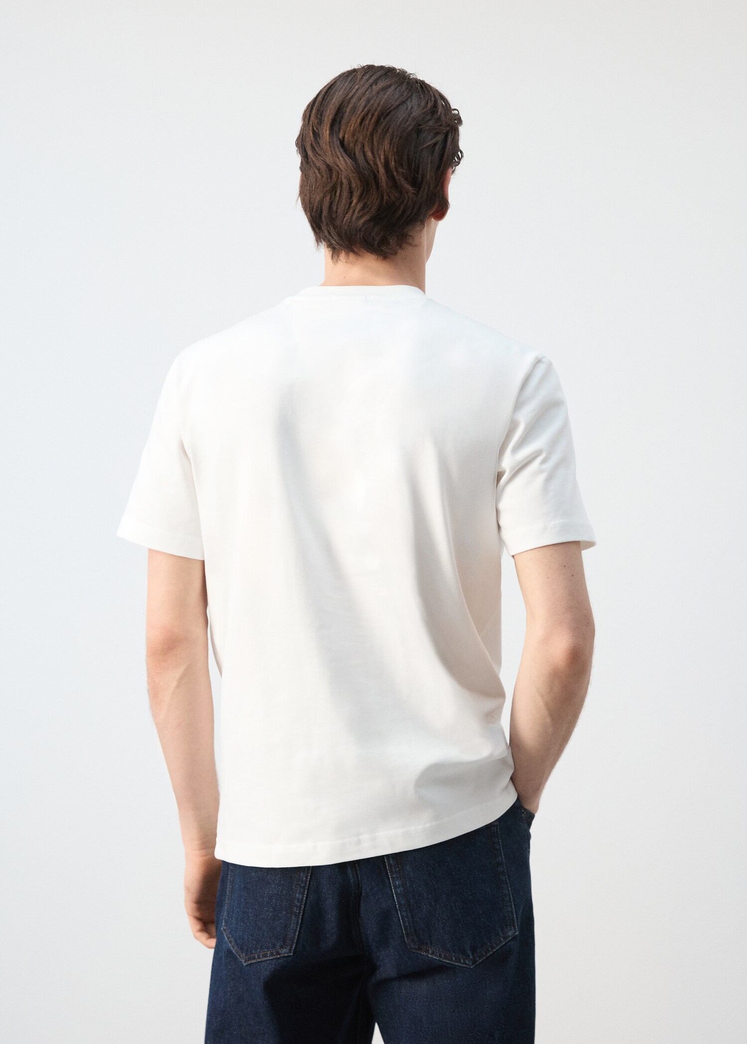 100% cotton T-shirt with embroidered graphic pocket - Reverse of the article